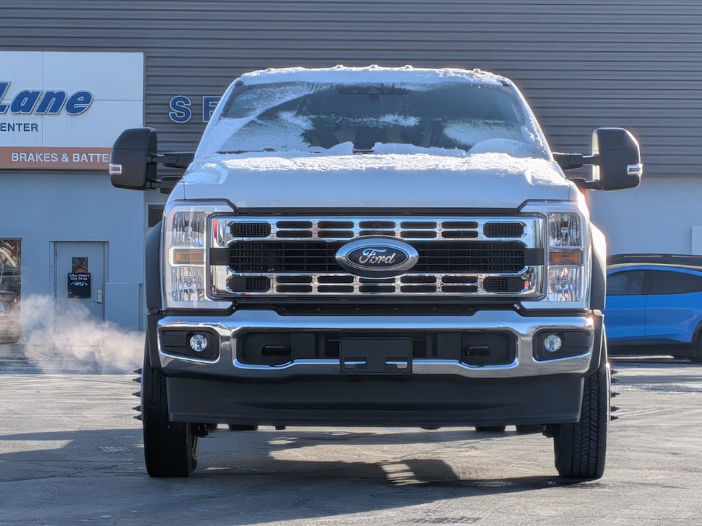 New 2026 Ford Super Duty F-450 DRW XL 4WD SuperCab 192 WB 84 CA