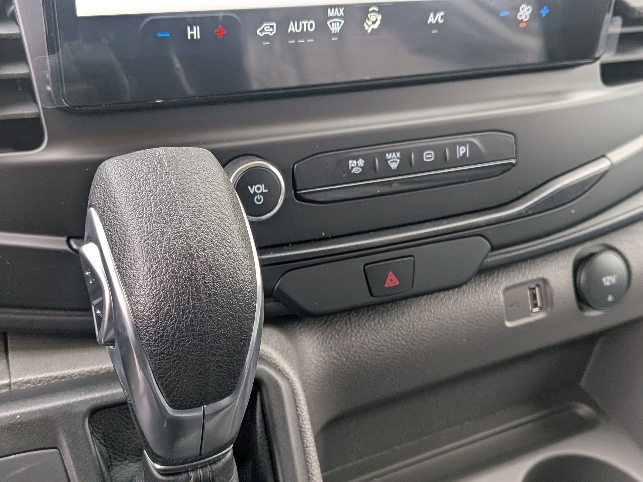 2026 FORD TRANSIT - Image 19