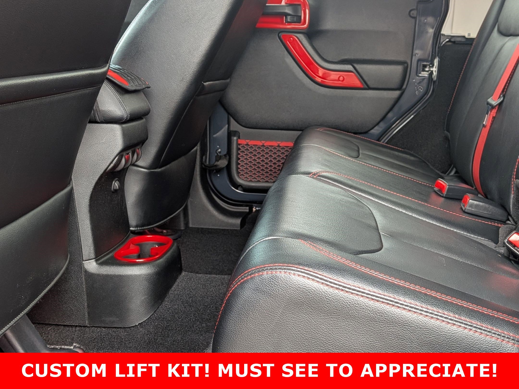 2017 JEEP WRANGLER - Image 24