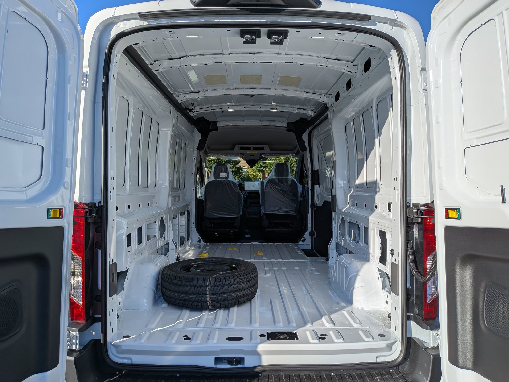 2026 FORD TRANSIT - Image 19