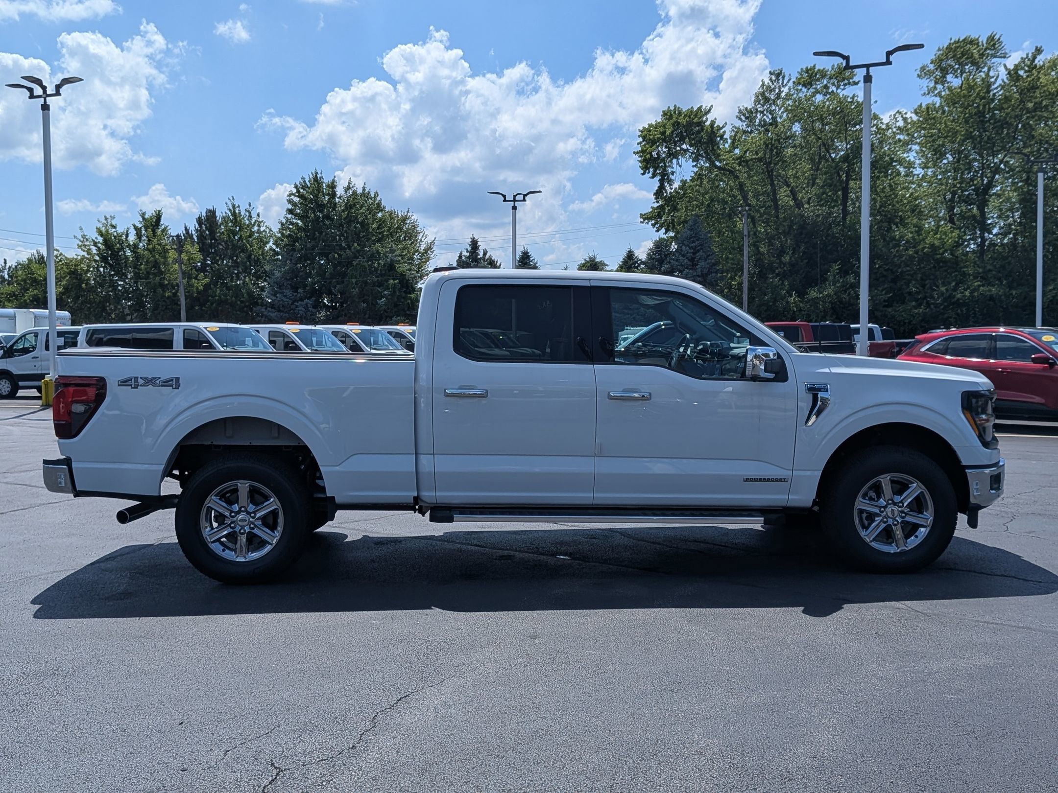 2025 Ford F-150 XLT photo 4