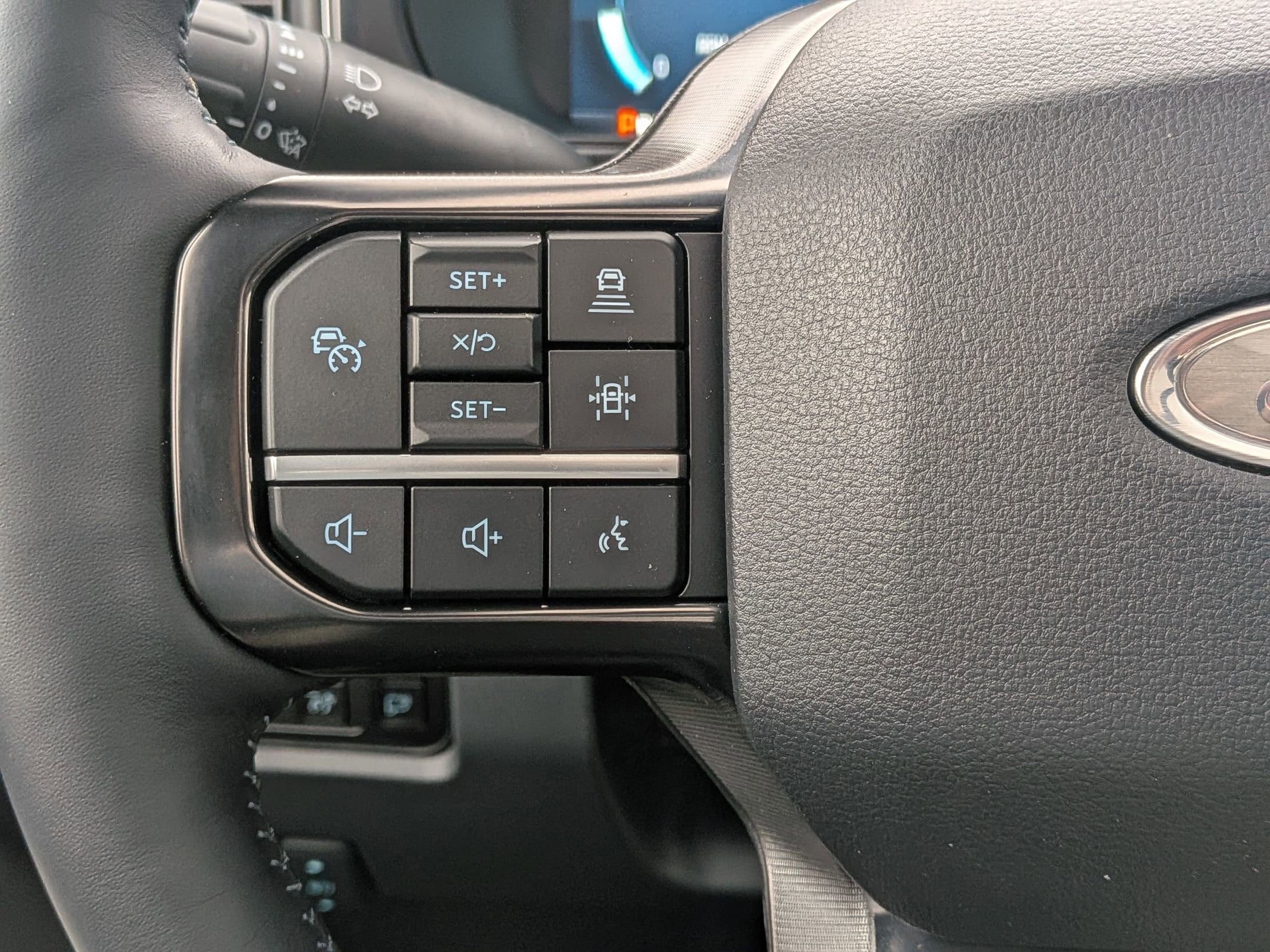 2026 FORD F-350 - Image 15