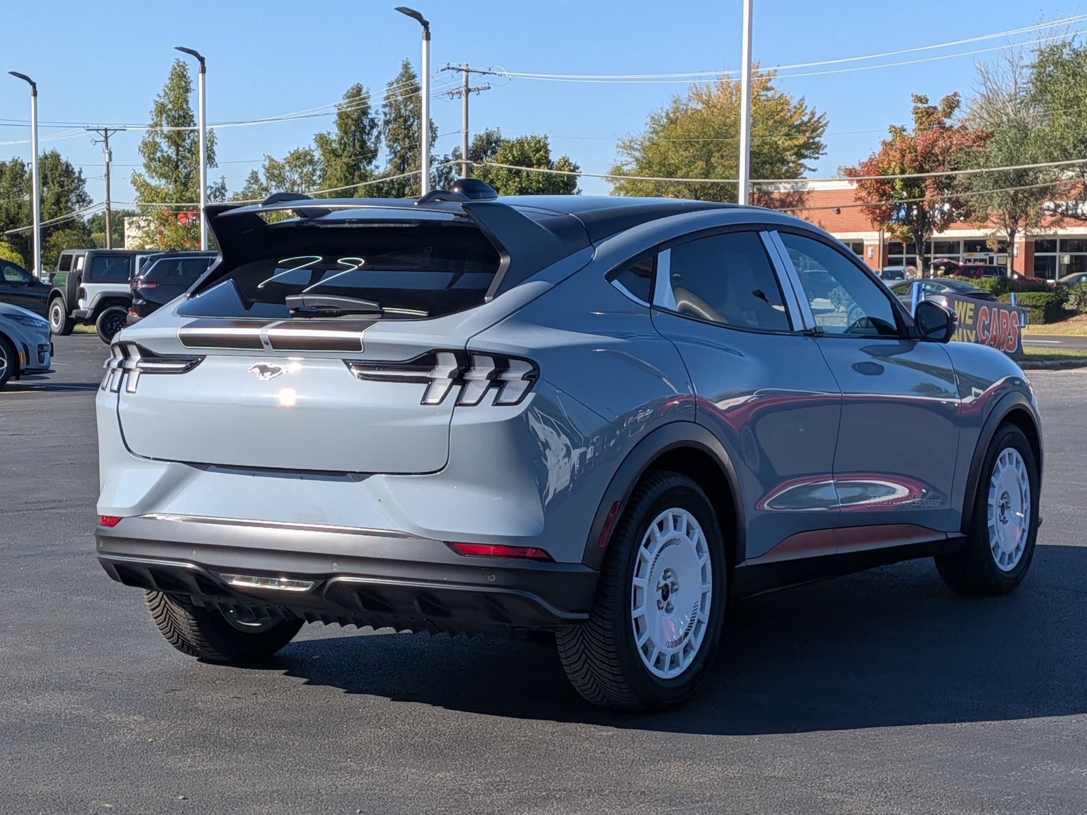 2025 FORD MUSTANG MACH-E - Image 5