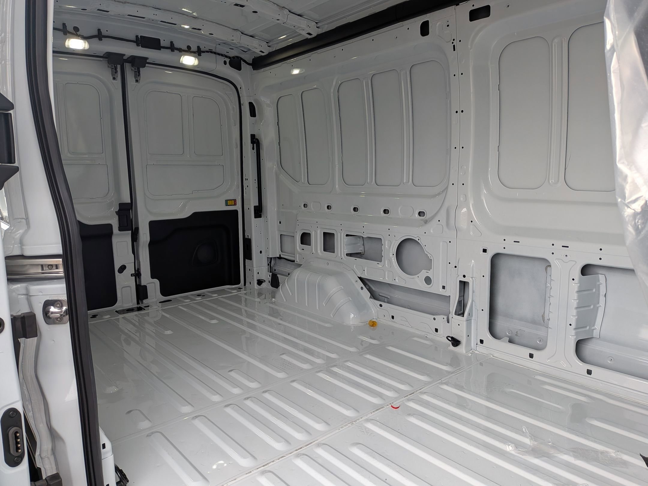 2026 FORD TRANSIT - Image 24