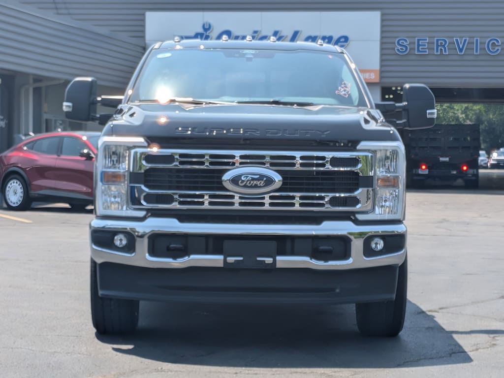 New 2025 Ford Super Duty F-250 SRW XLT 4WD SuperCab 8 Box XLT 4WD SuperCab 8 Box