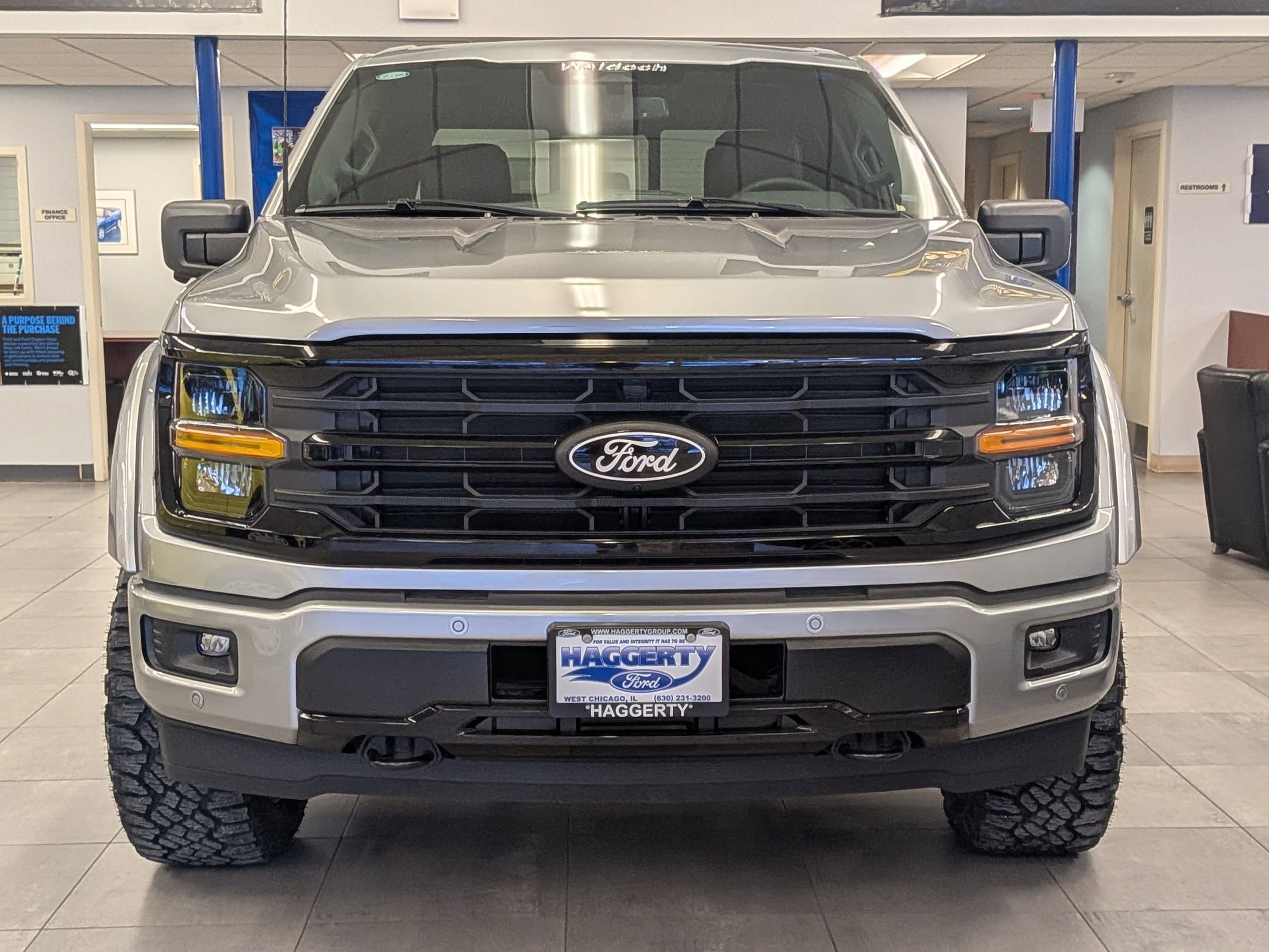 2025 FORD F-150 - Image 2