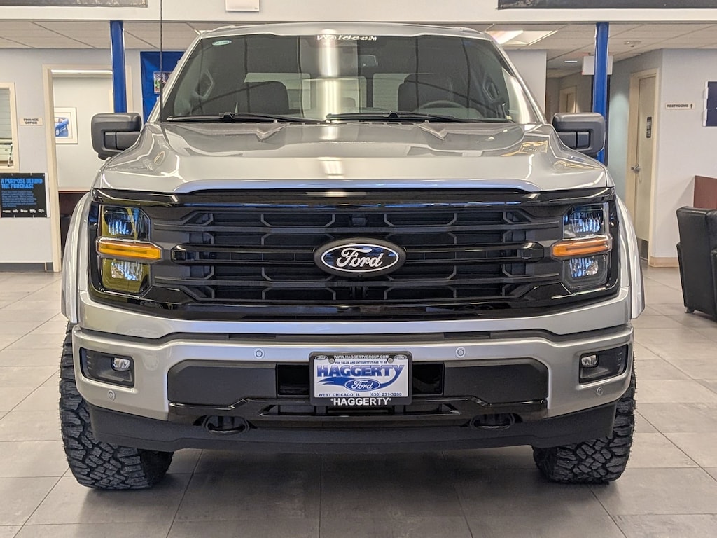 New 2025 Ford F-150 XLT 4WD SuperCrew 5.5 Box XLT 4WD SuperCrew 5.5 Box