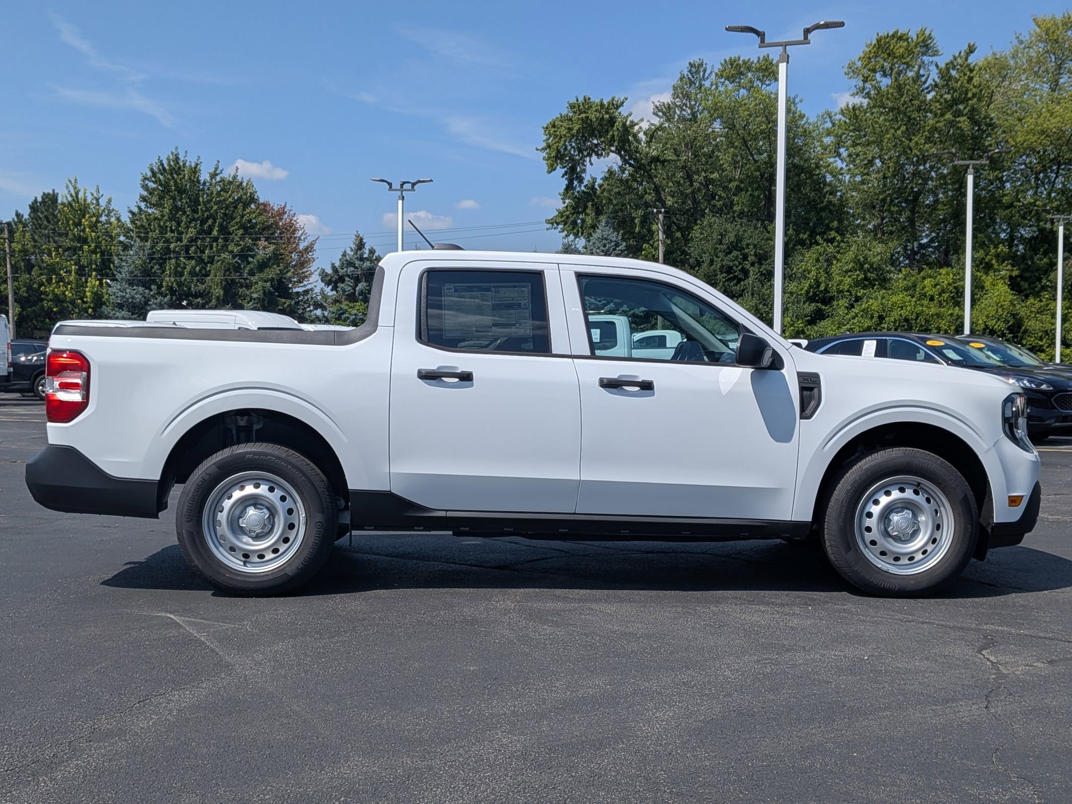 2025 Ford Maverick XL photo 4