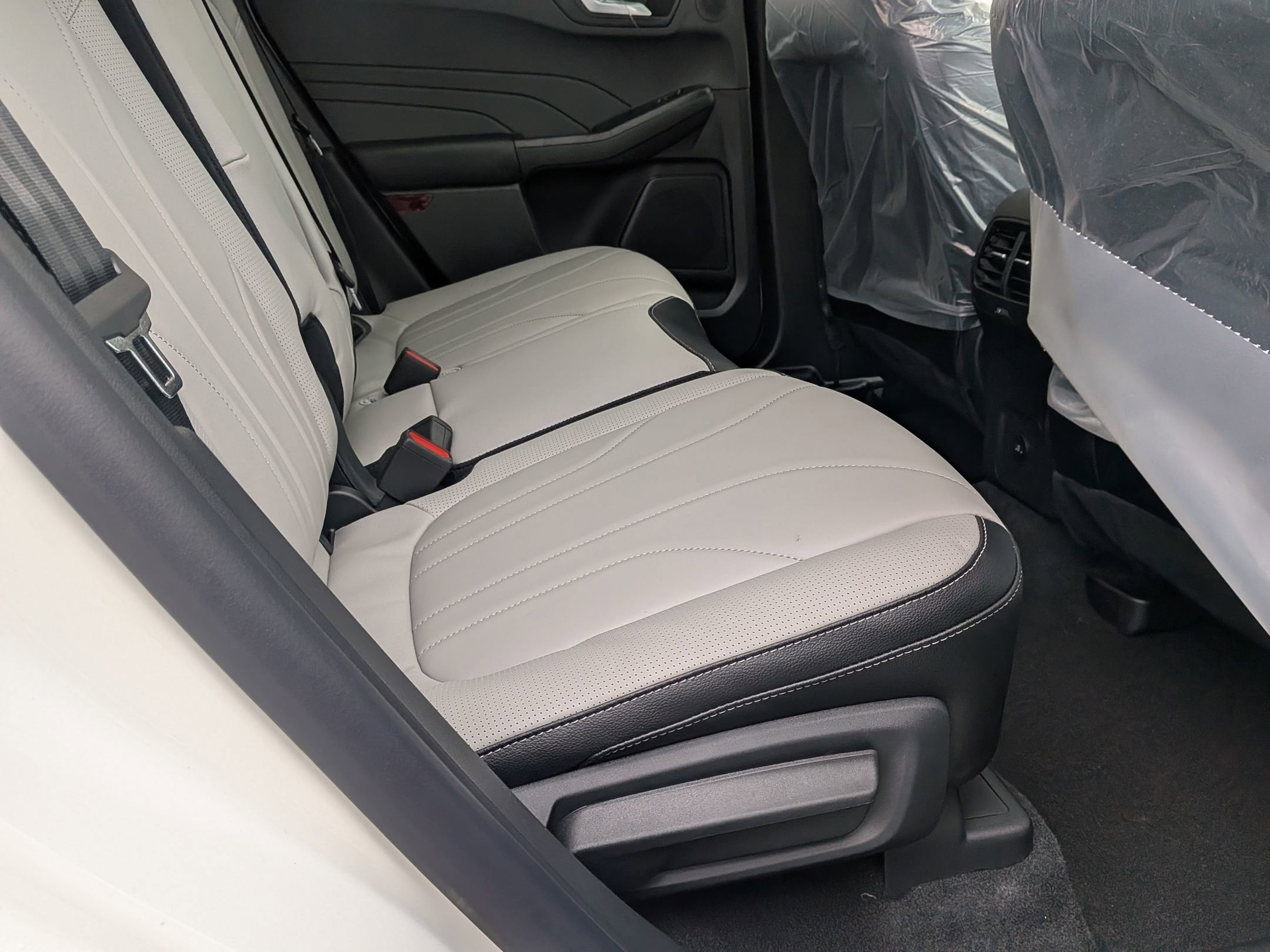 2026 FORD ESCAPE - Image 25