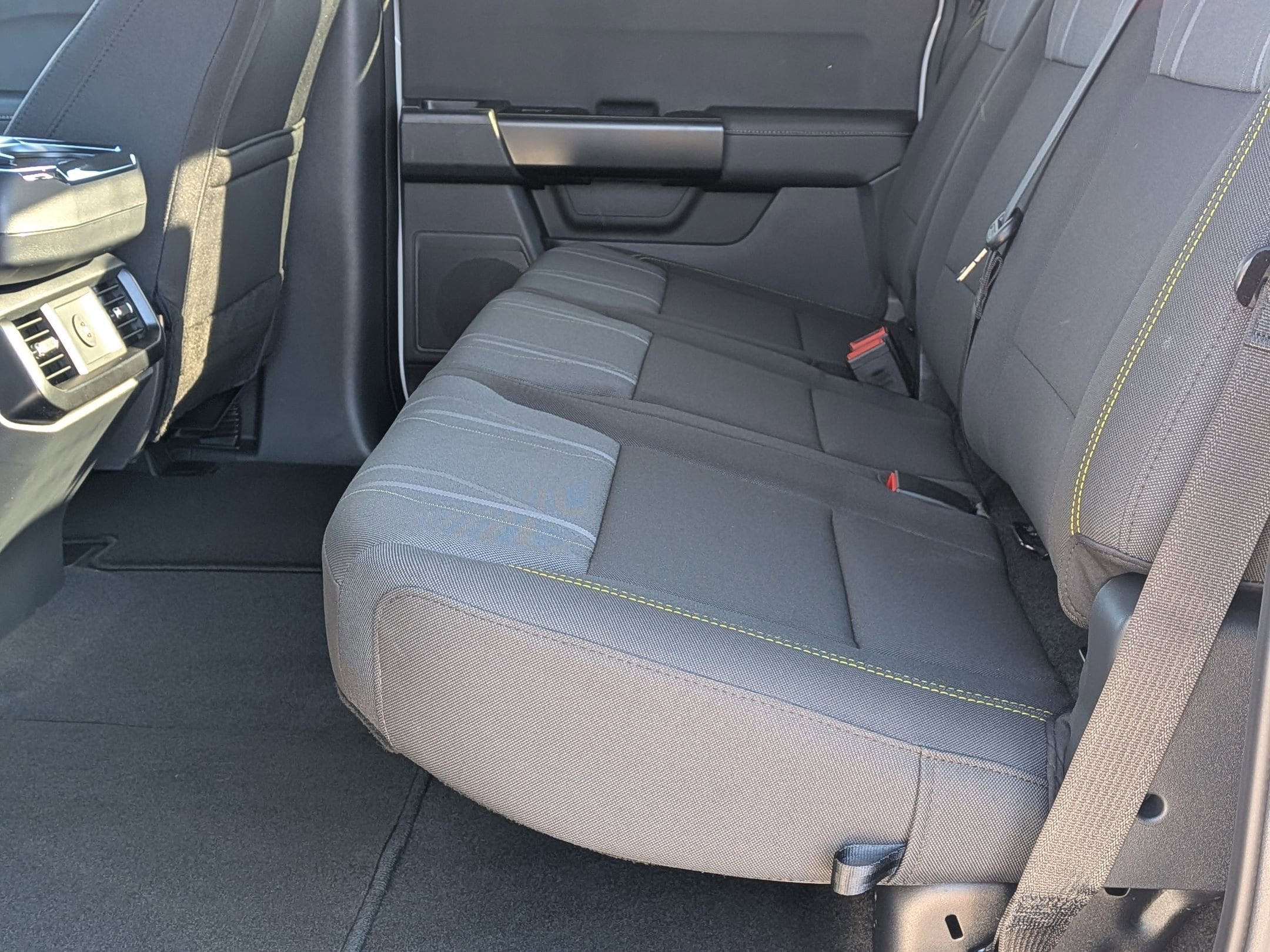 2025 FORD F-150 - Image 21