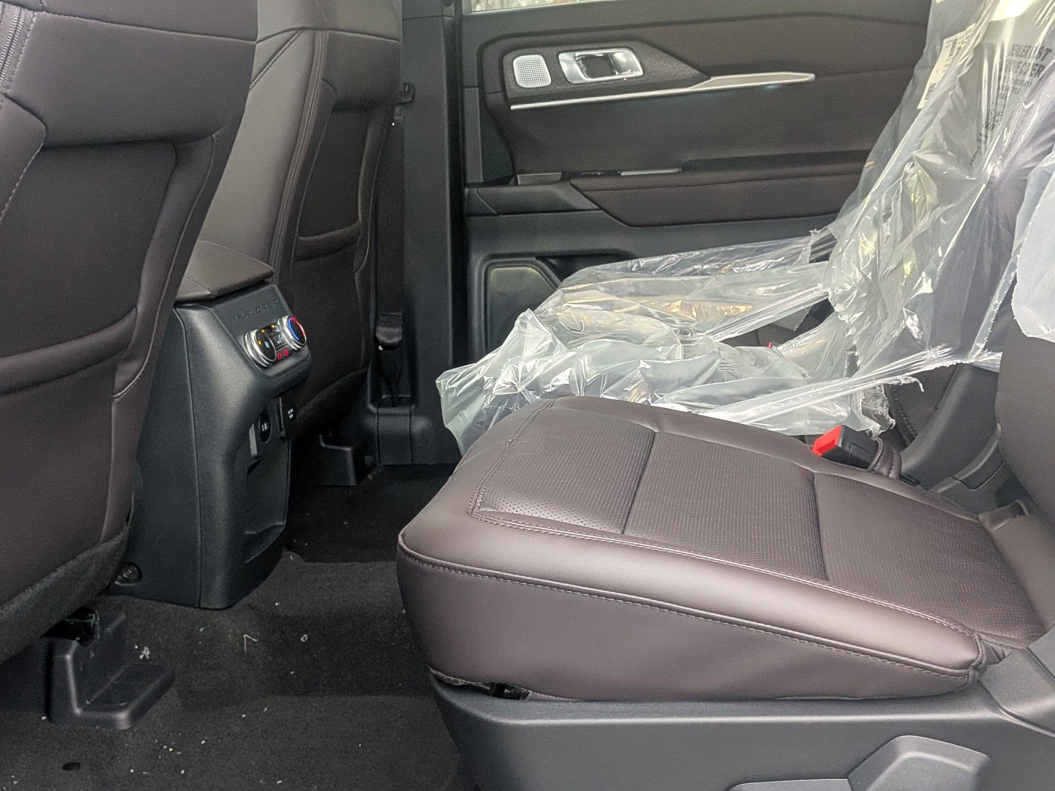 2026 FORD EXPLORER - Image 22