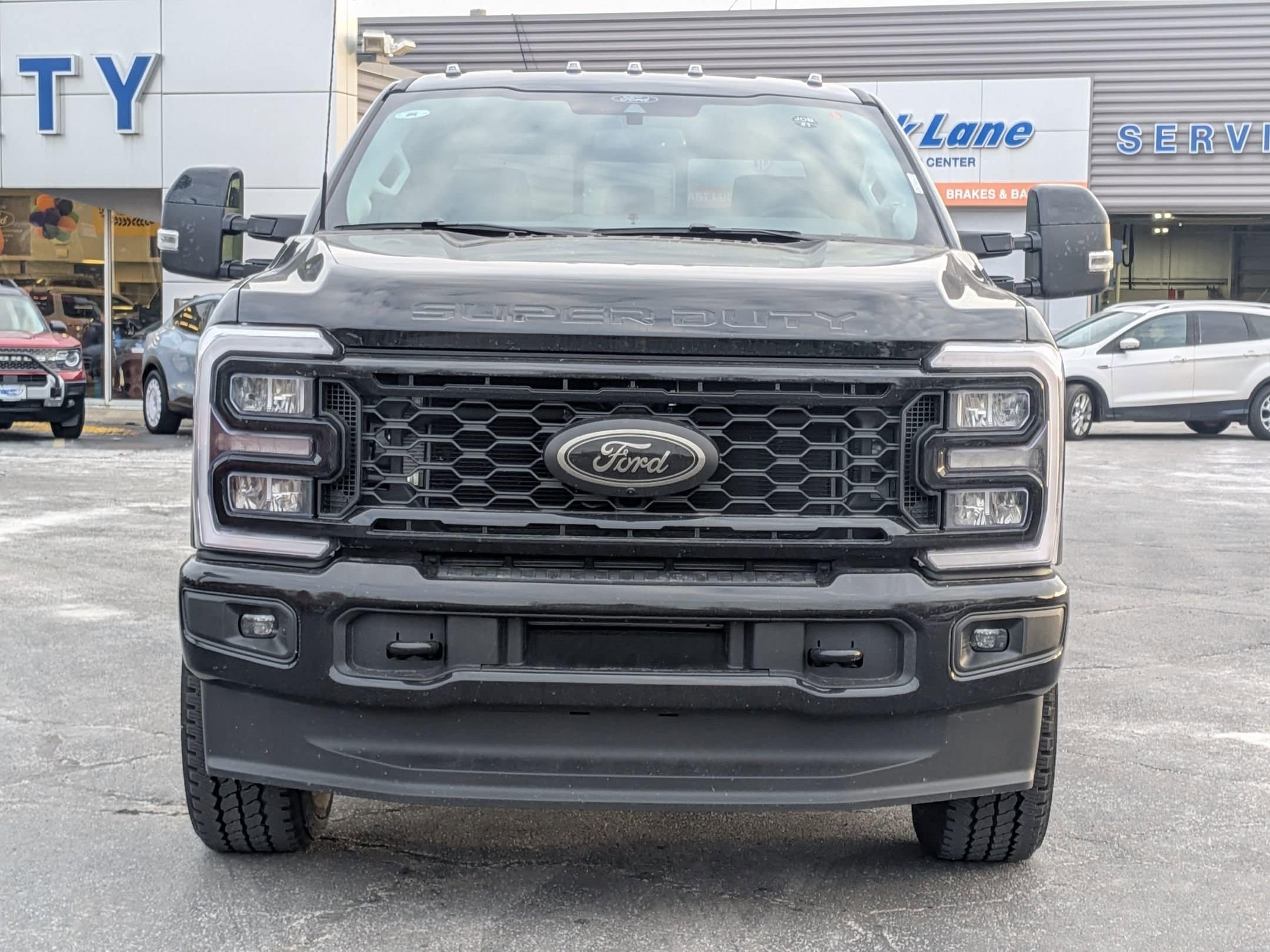 2026 Ford F-250 Lariat photo 2