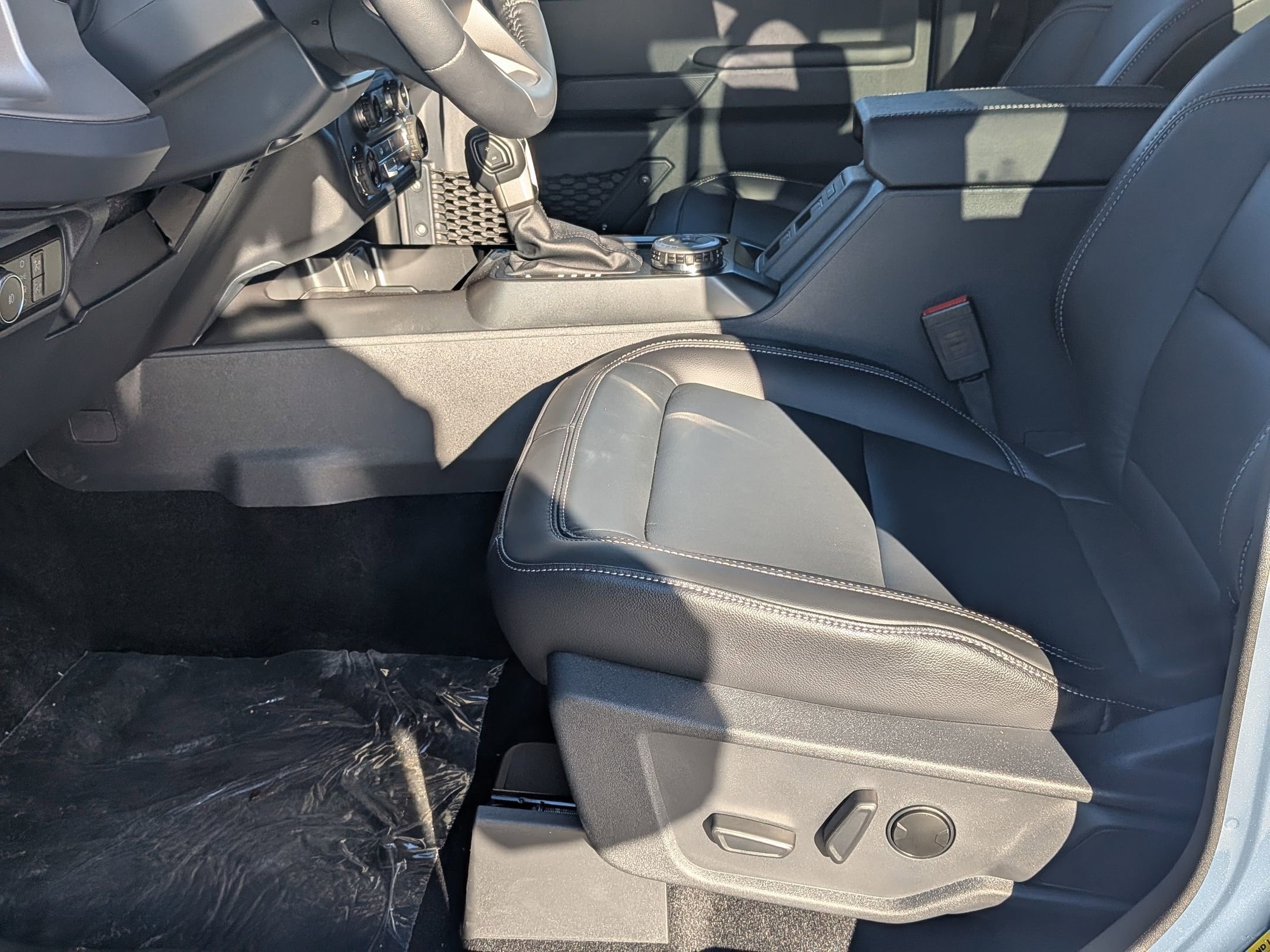 2025 FORD BRONCO - Image 11