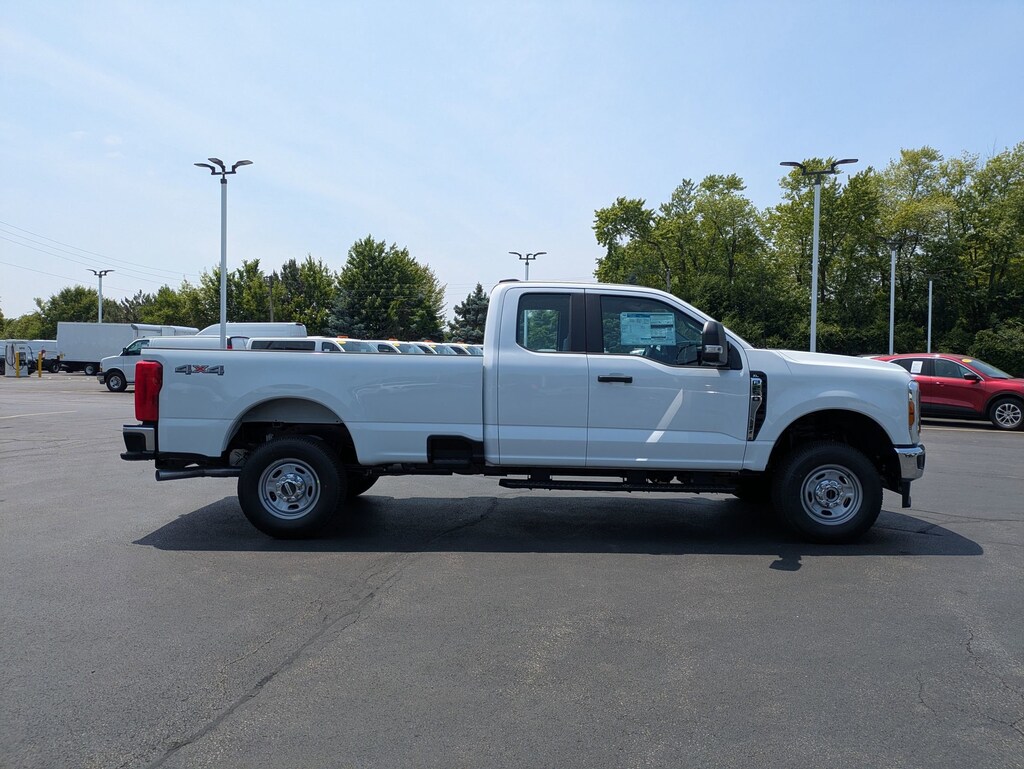 New 2025 Ford Super Duty F-250 SRW XL 4WD SuperCab 8 Box XL 4WD SuperCab 8 Box