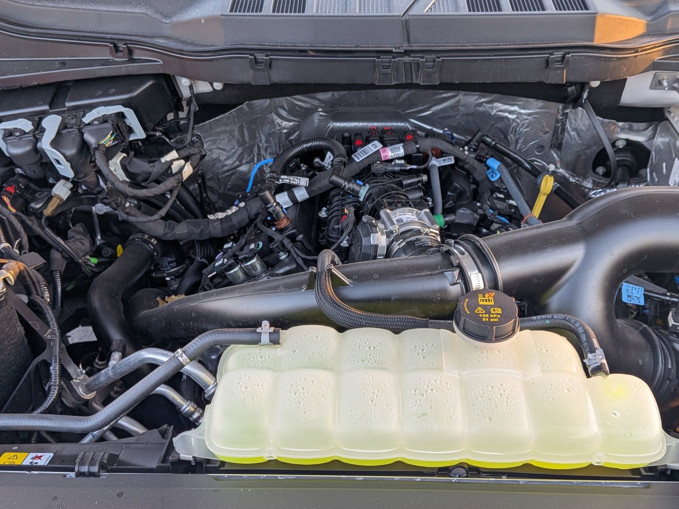 2025 FORD F-150 - Image 28