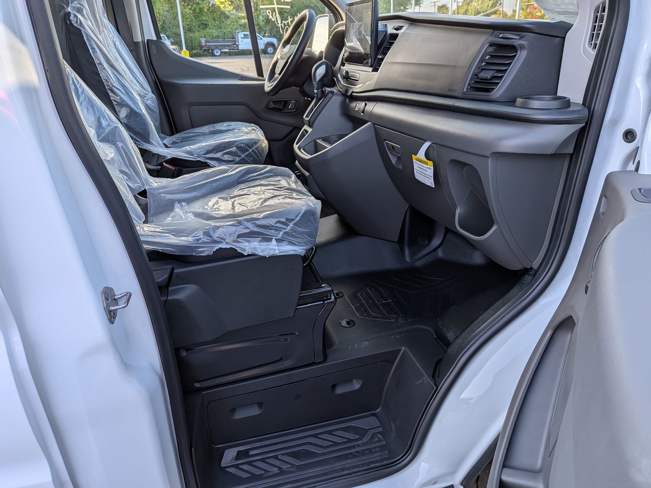 2026 FORD TRANSIT - Image 25