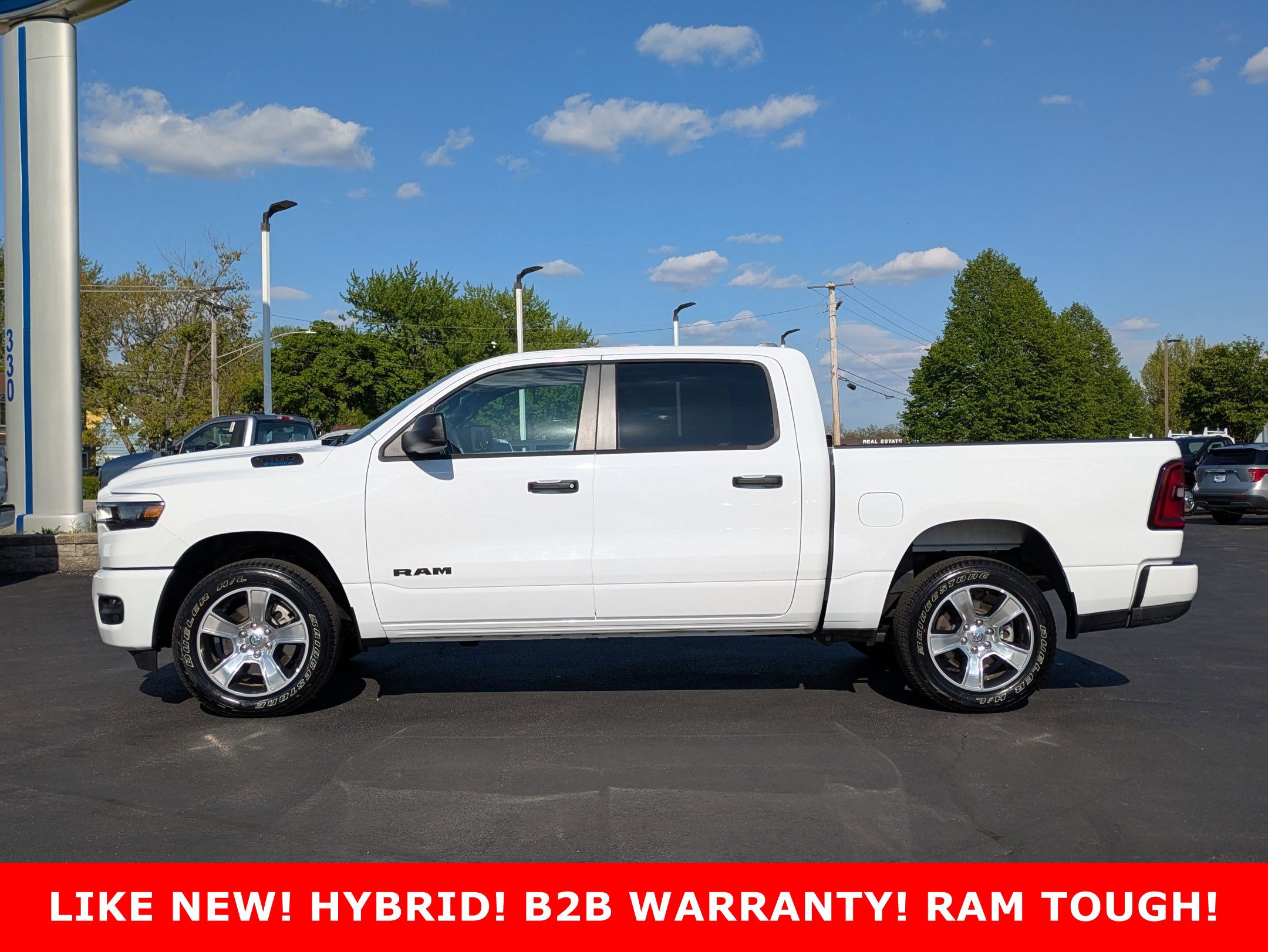 2025 RAM 1500 - Image 8