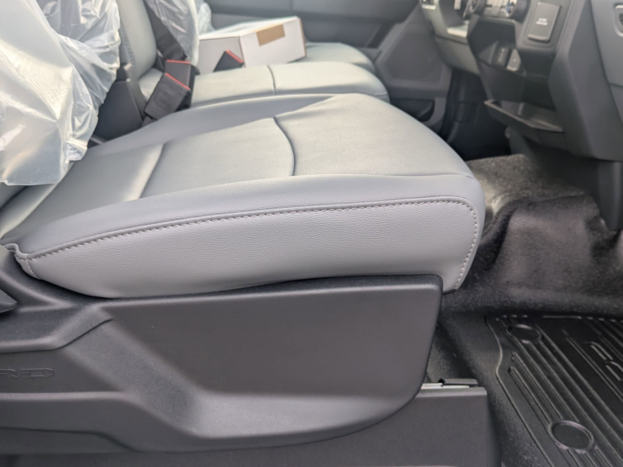 2026 FORD F-350 - Image 23