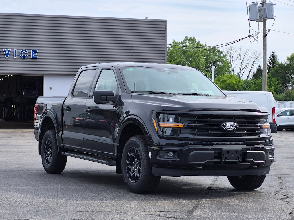 New 2026 Ford F-150 XLT 4WD SuperCrew 5.5 Box