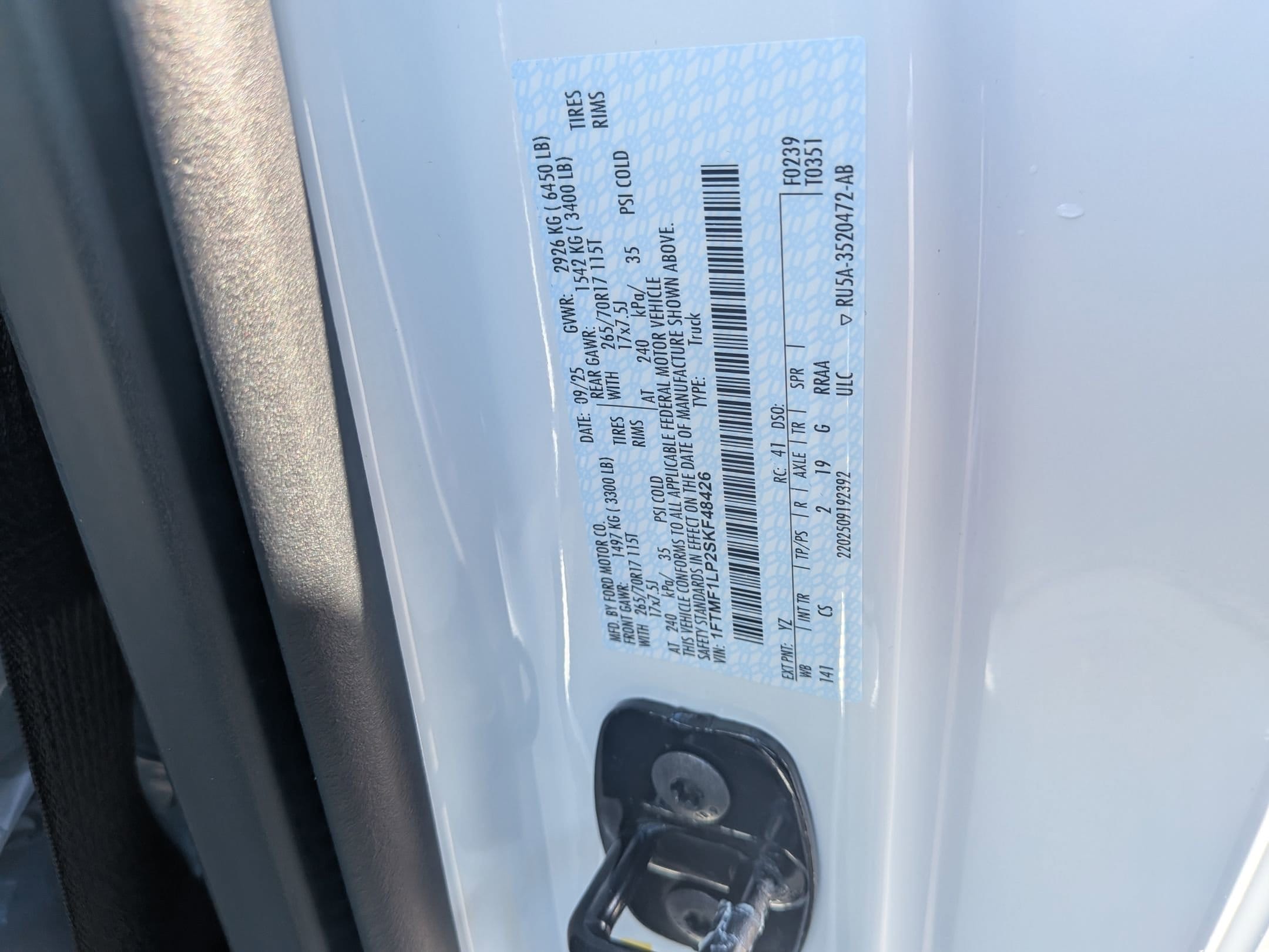 2025 FORD F-150 - Image 24