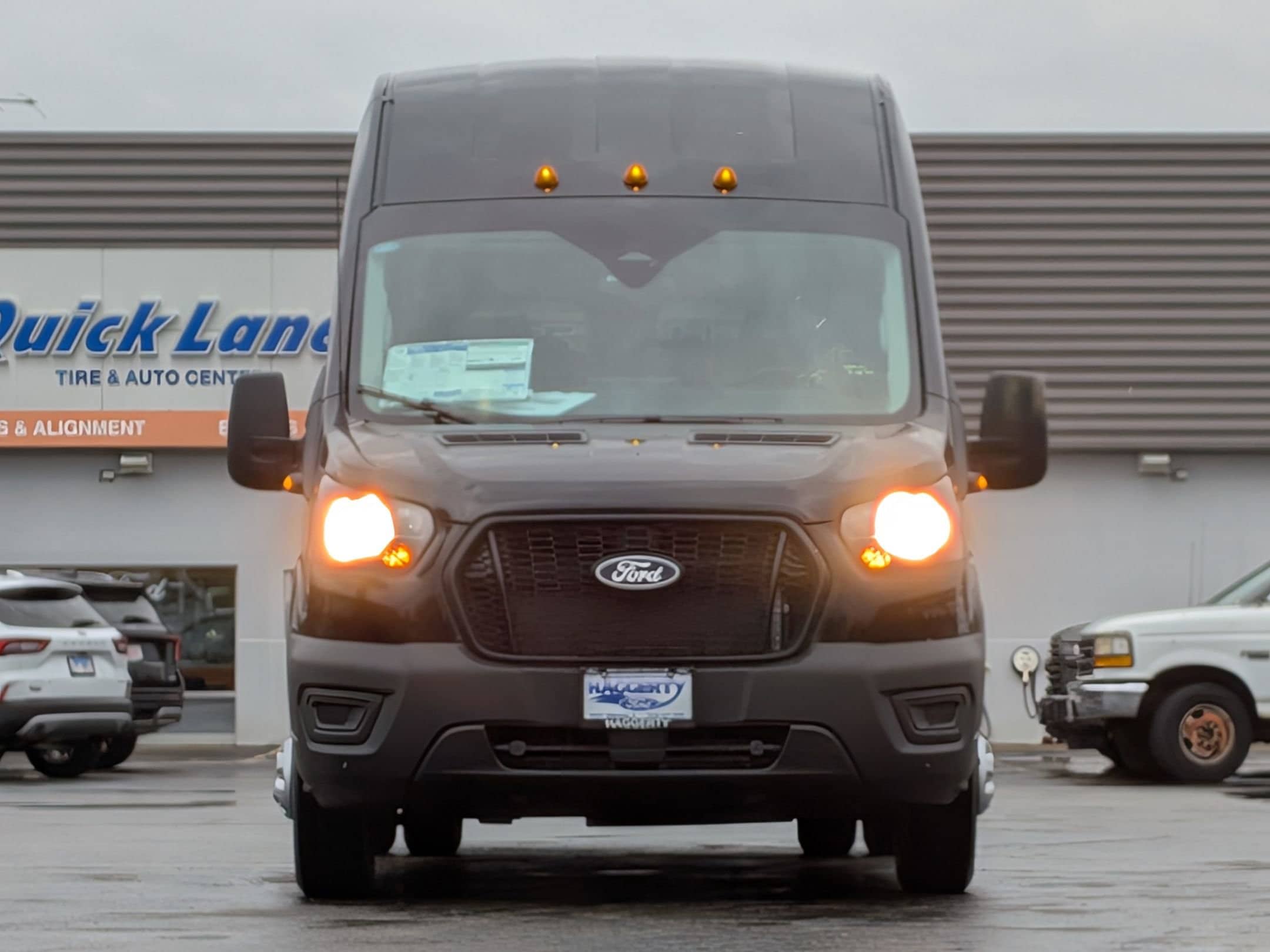 View vehicle photo 2