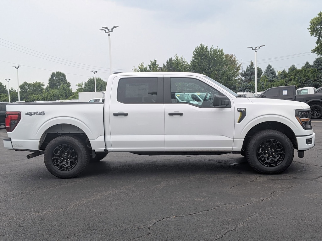 New 2025 Ford F-150 STX 4WD SuperCrew 5.5 Box STX 4WD SuperCrew 5.5 Box