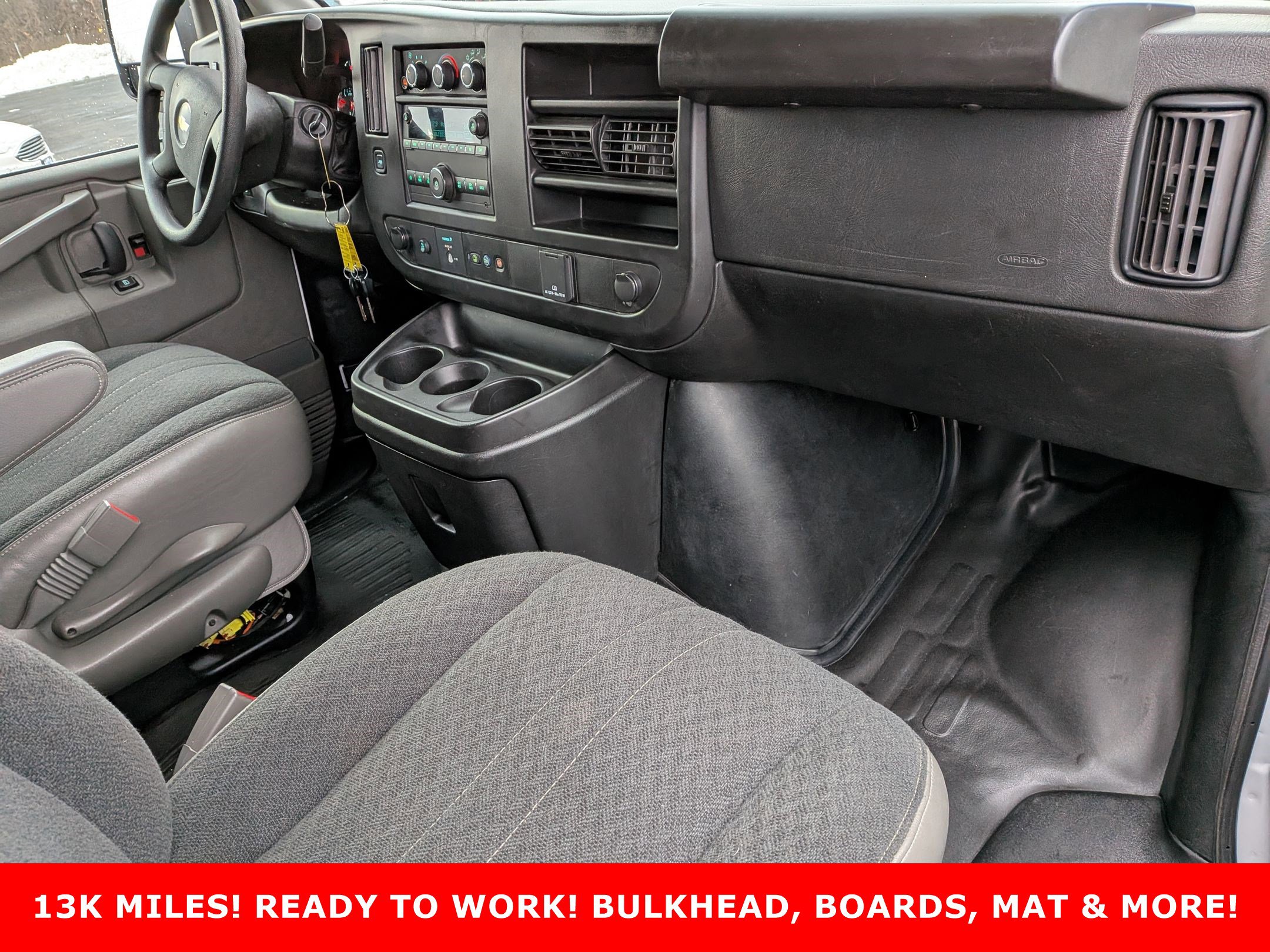 2024 CHEVROLET EXPRESS - Image 22