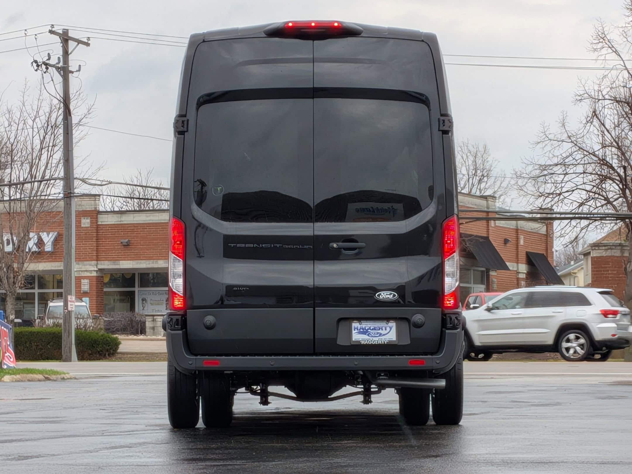 View vehicle photo 6