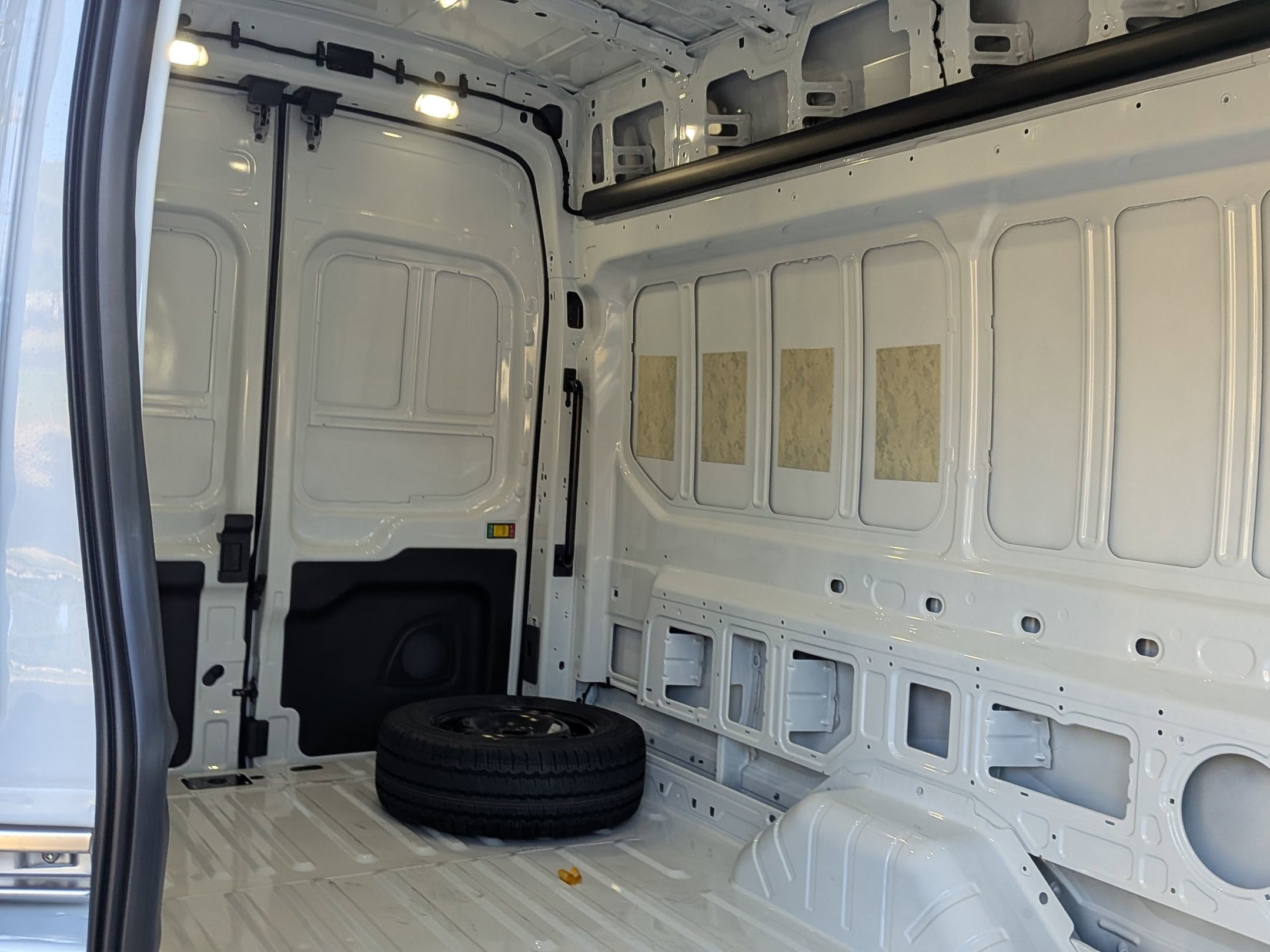 2026 FORD TRANSIT - Image 24