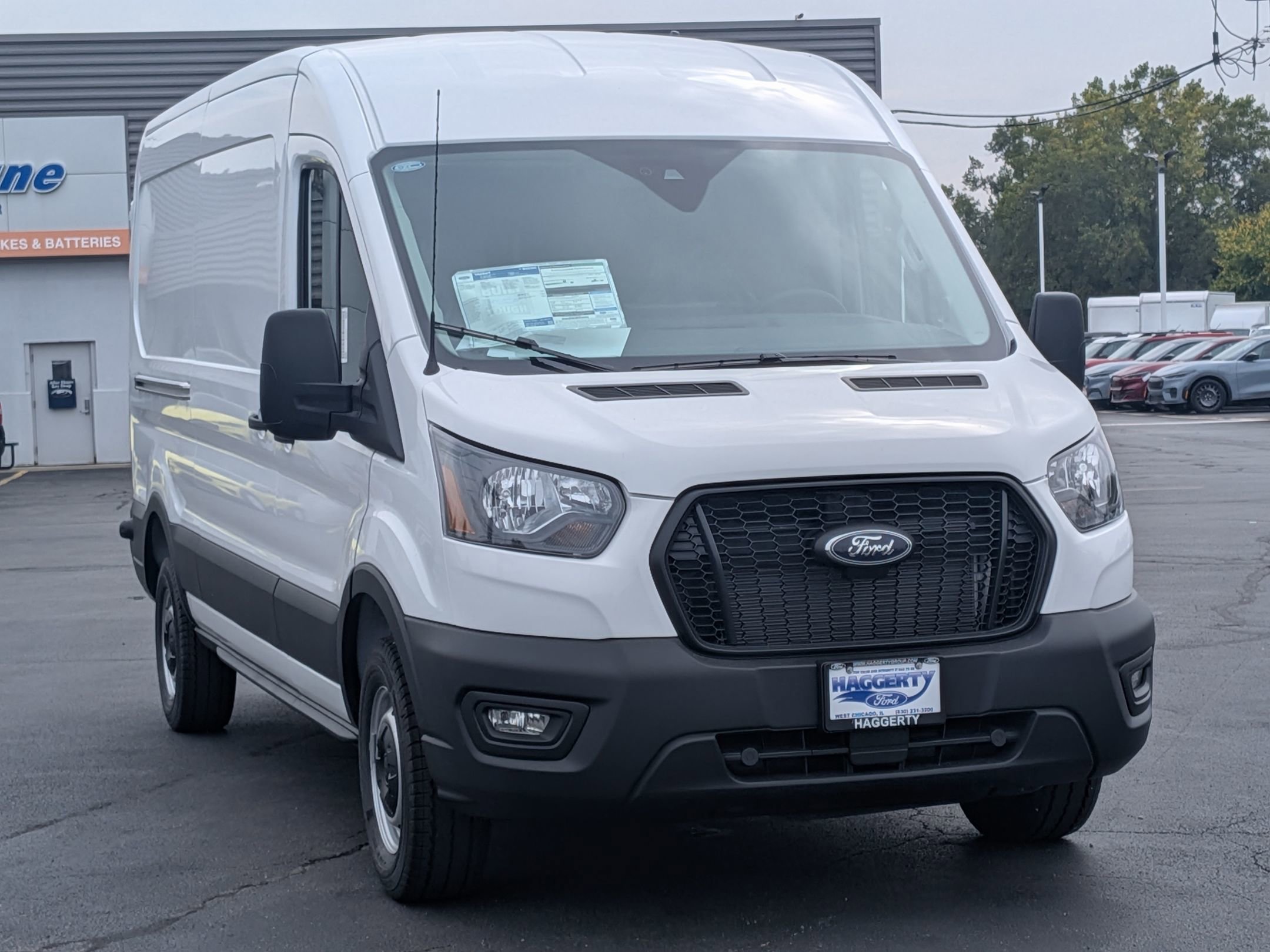 2025 Ford Transit photo 3