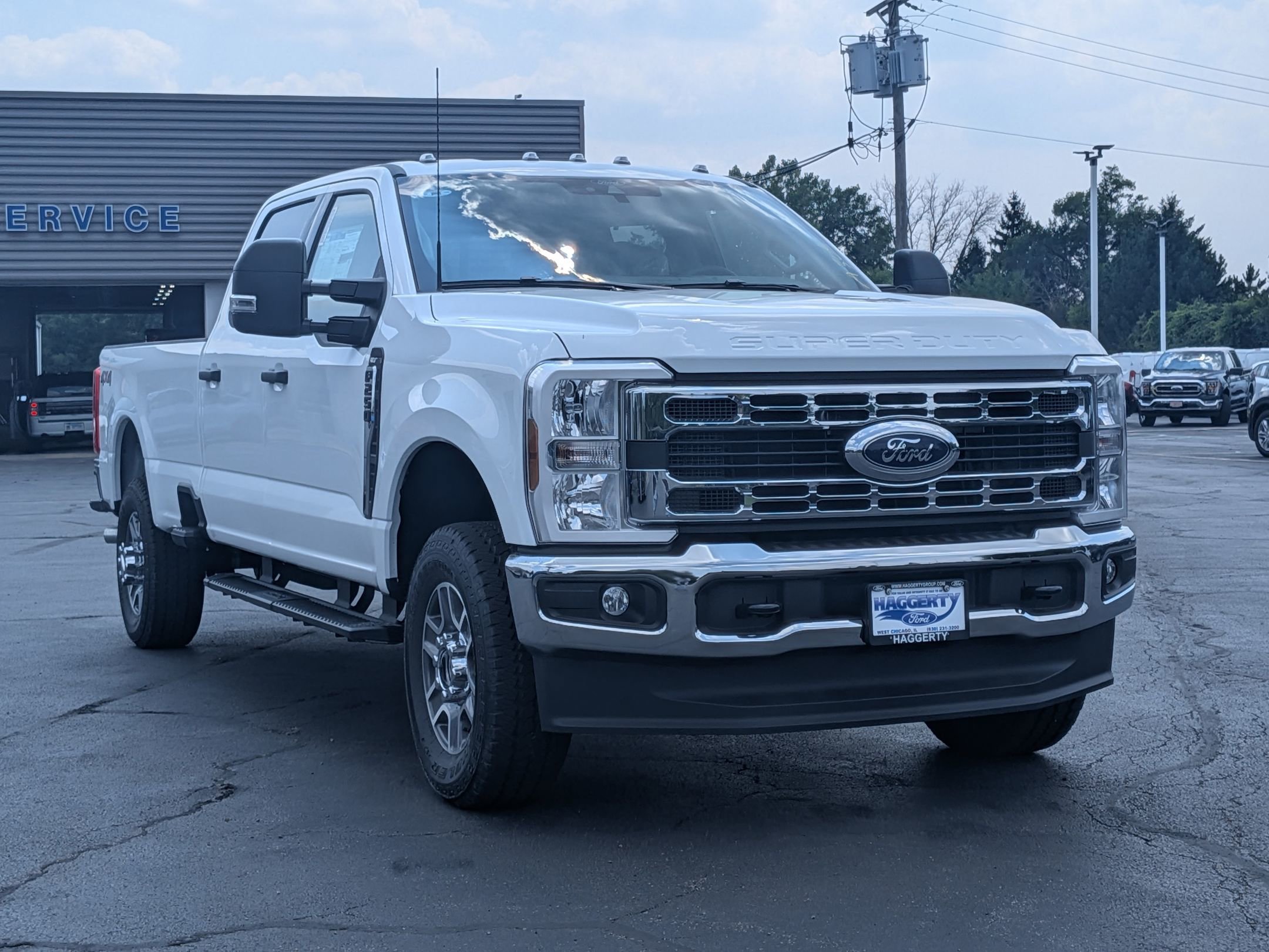2025 Ford F-250 XLT photo 3
