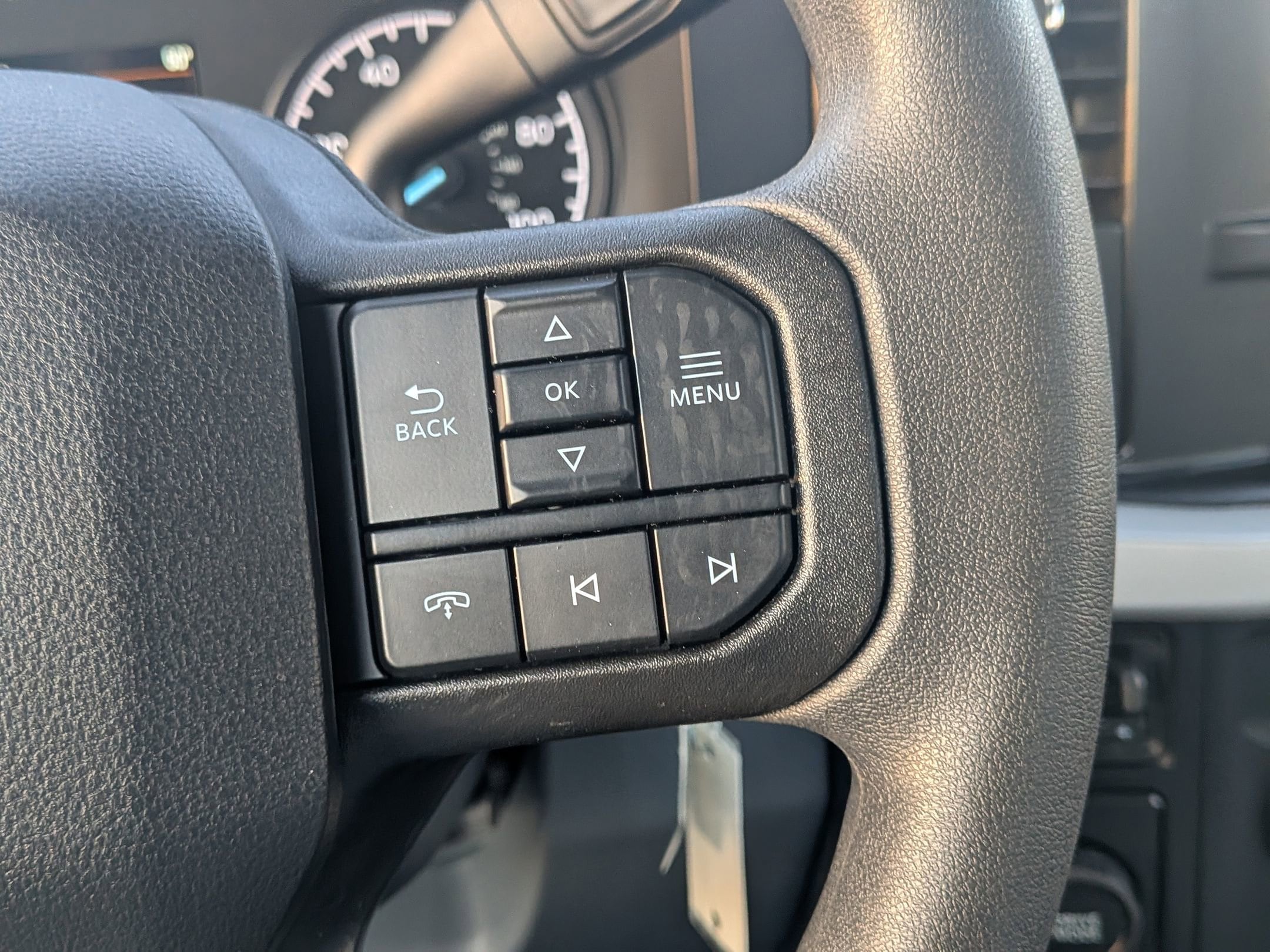 2026 FORD F-550 - Image 15