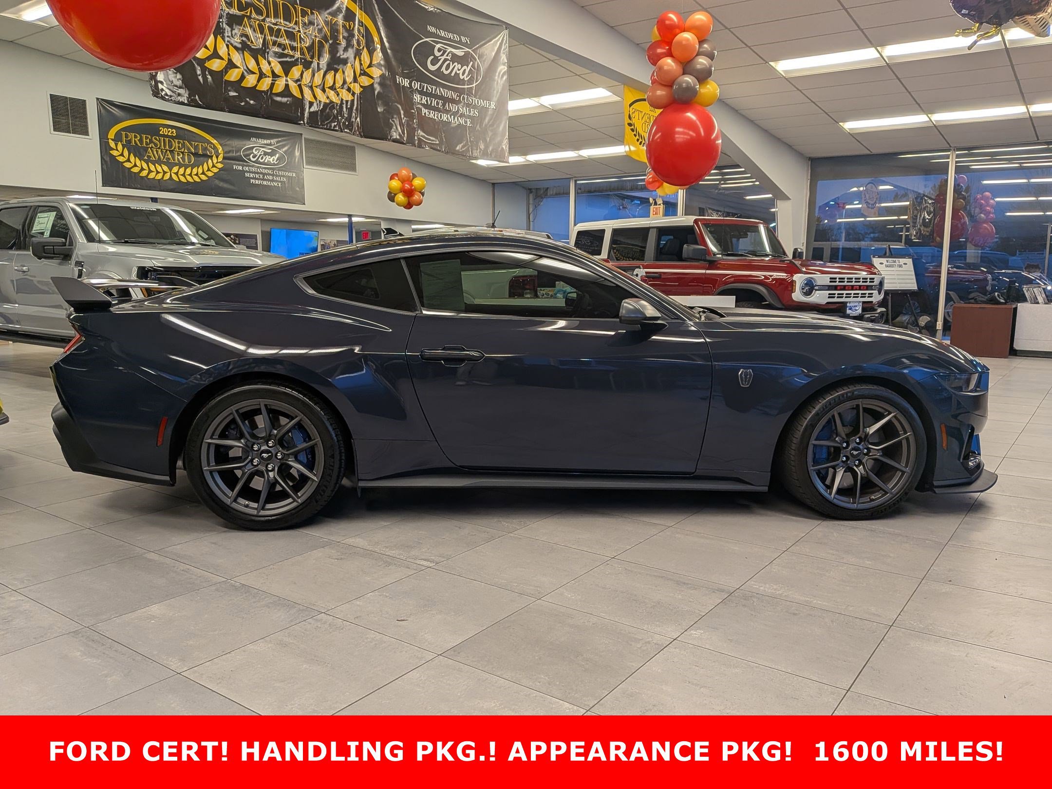 2025 Ford Mustang Dark Horse photo 4