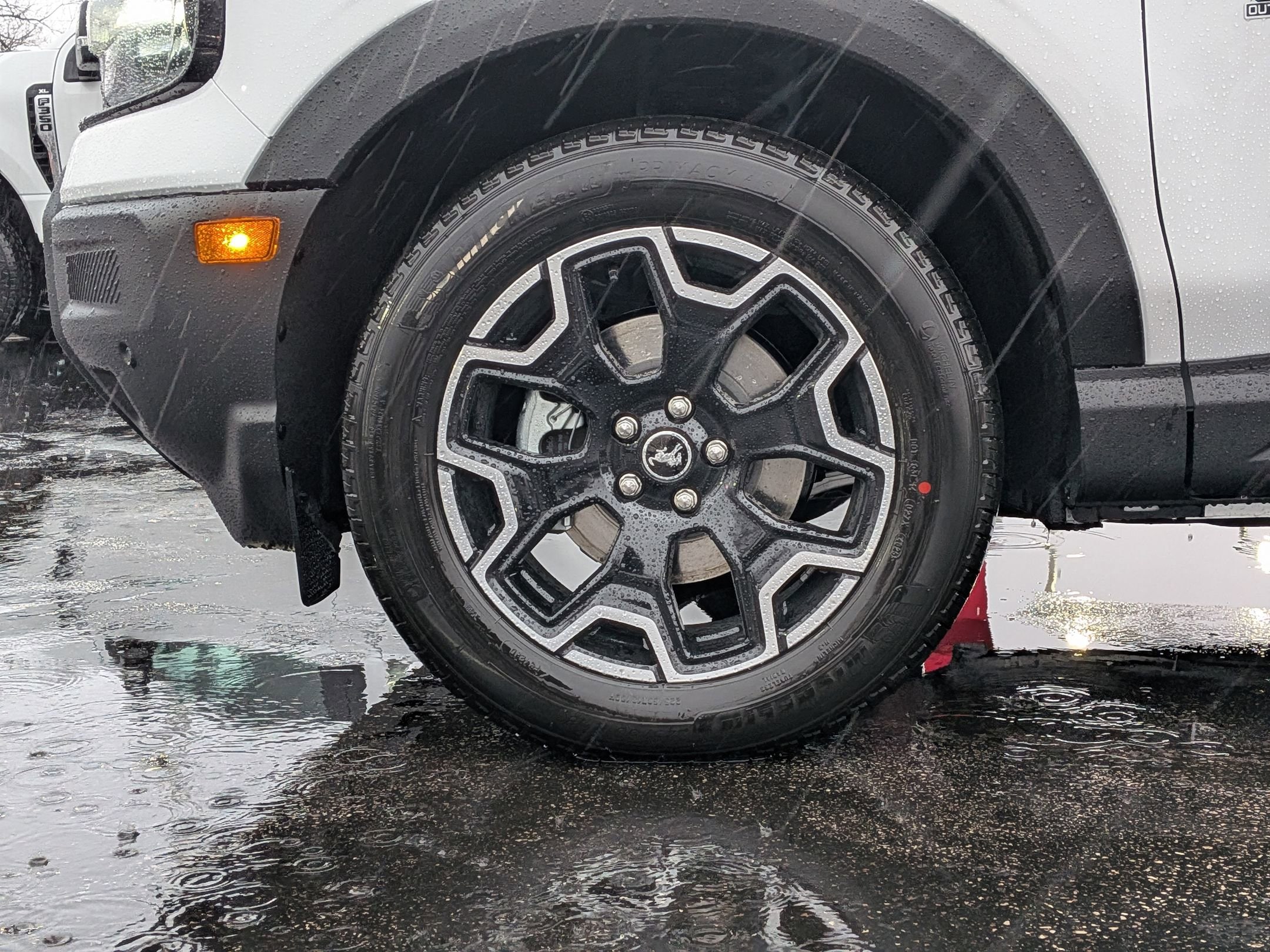 2025 FORD BRONCO SPORT - Image 9