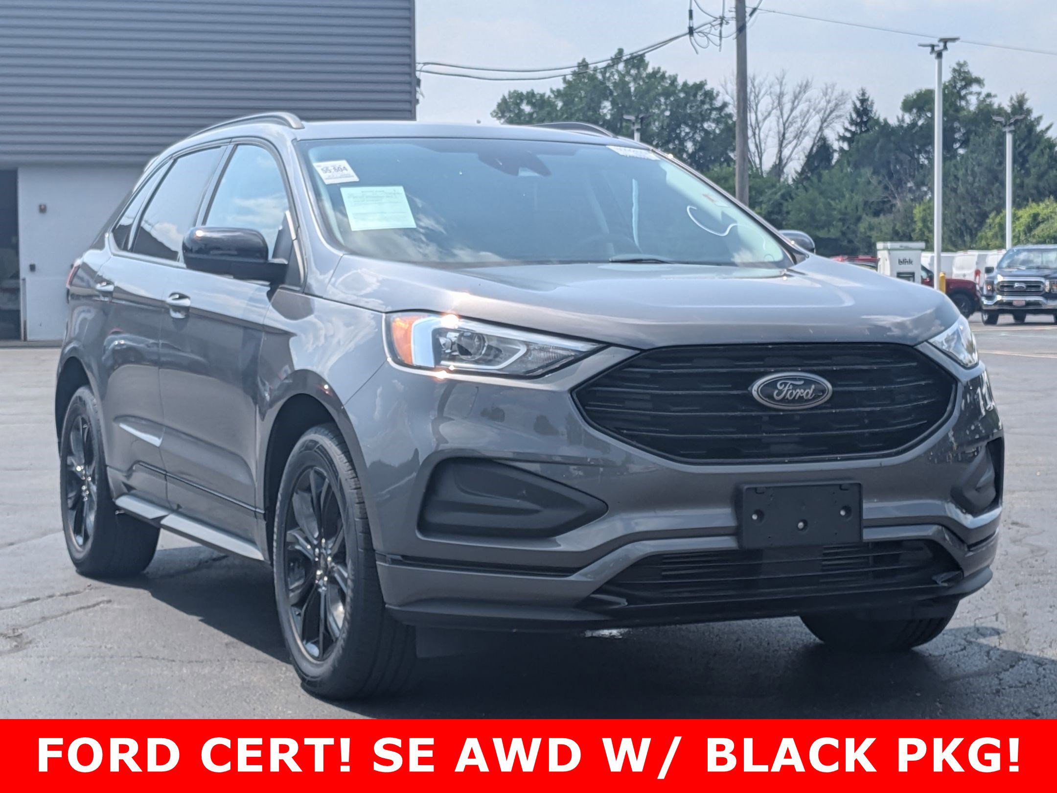 2024 Ford Edge SE photo 3