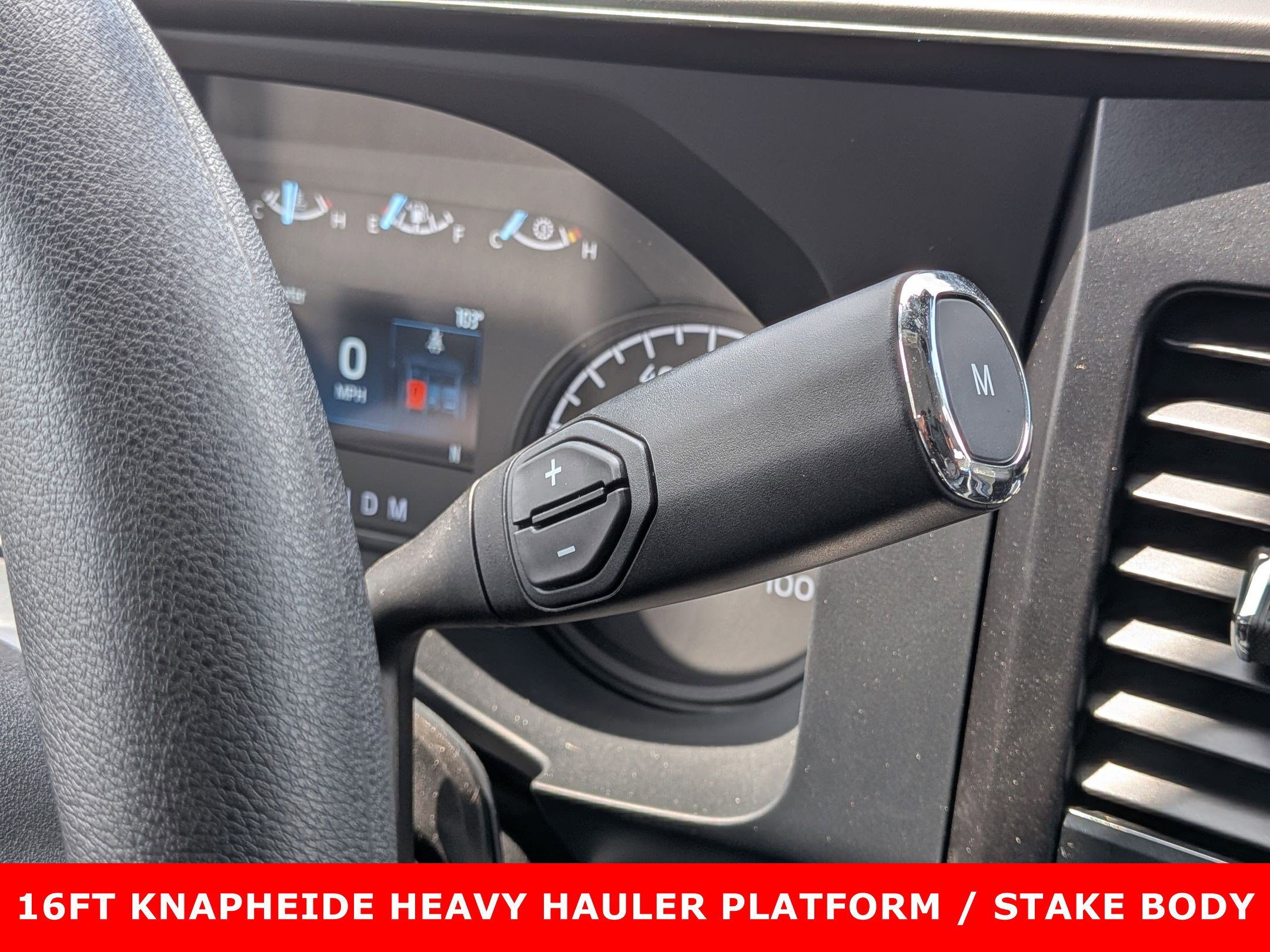 2025 FORD F-550 - Image 17