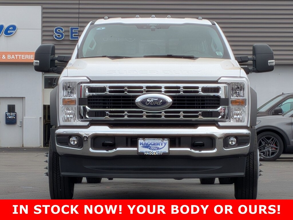 New 2026 Ford Super Duty F-450 DRW XL 4WD SuperCab 192 WB 84 CA