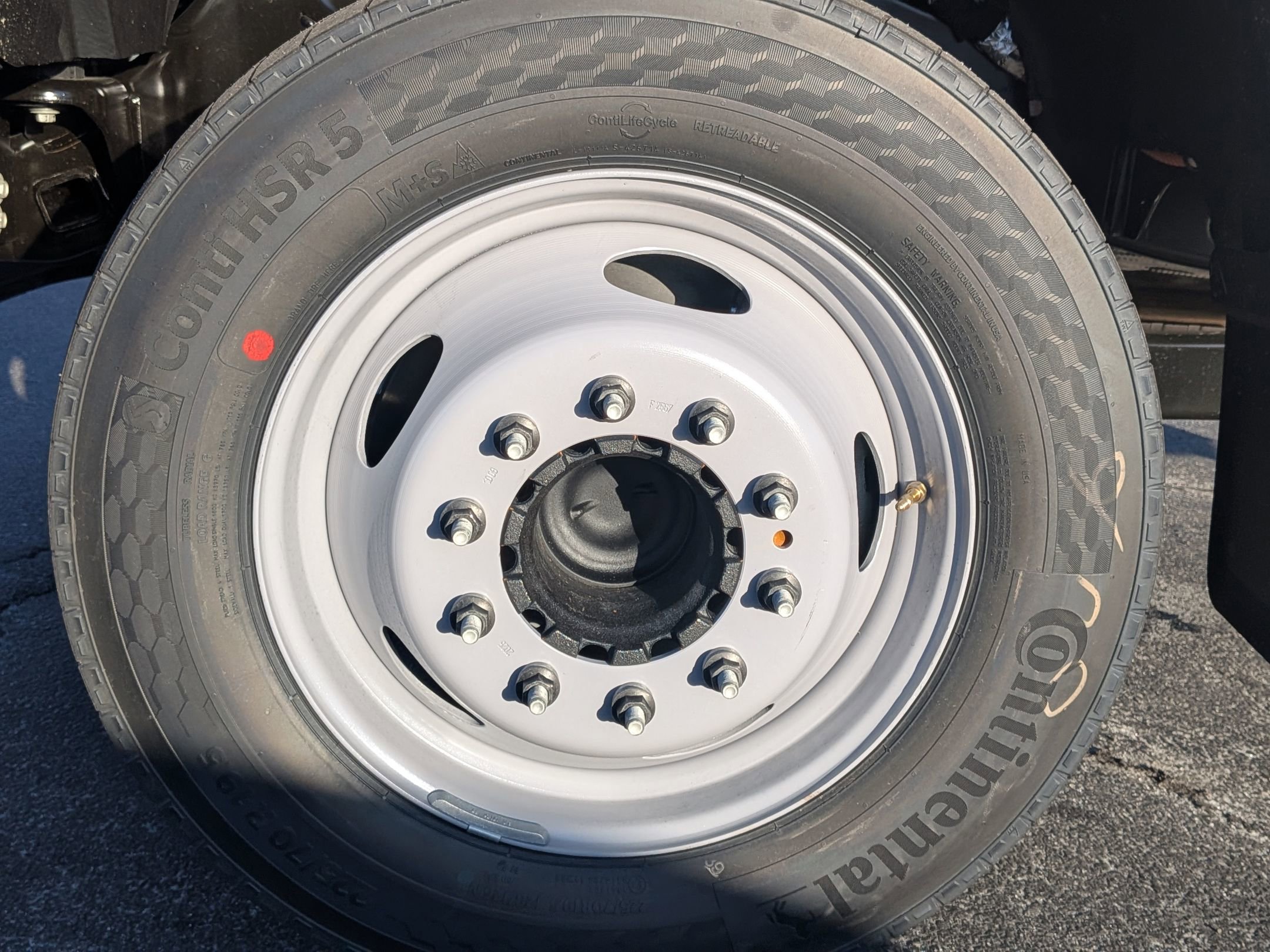 2026 FORD F-550 - Image 8