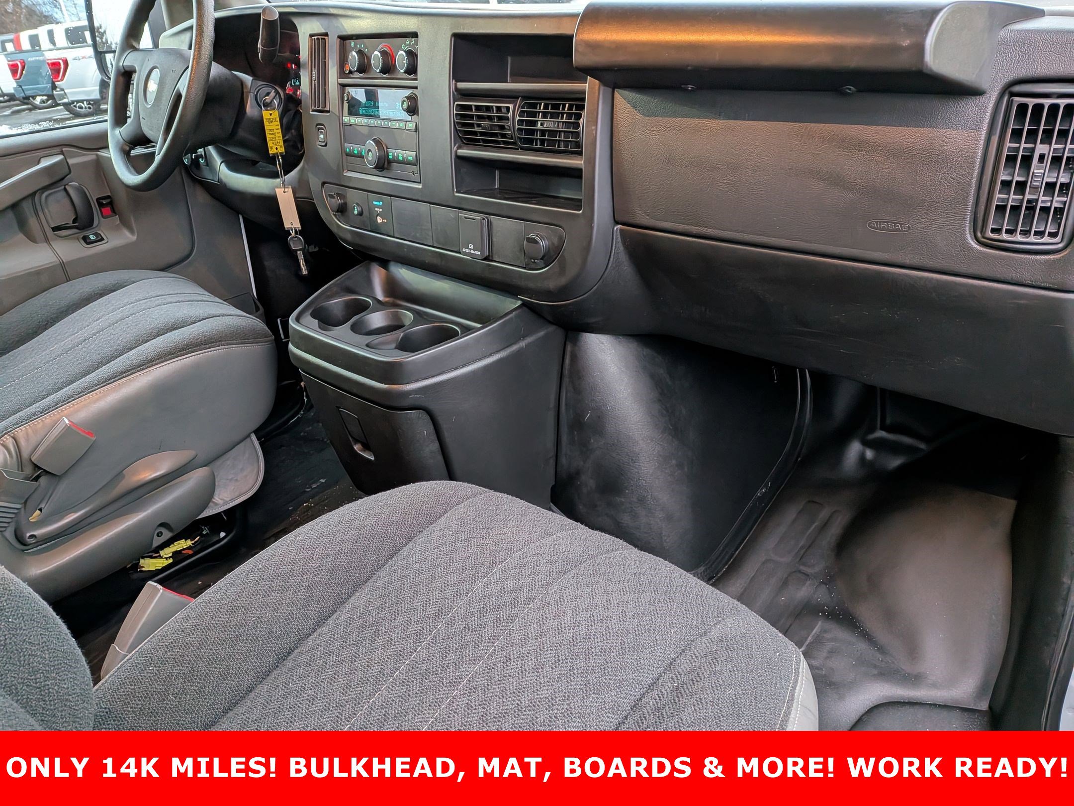 2024 CHEVROLET EXPRESS - Image 21