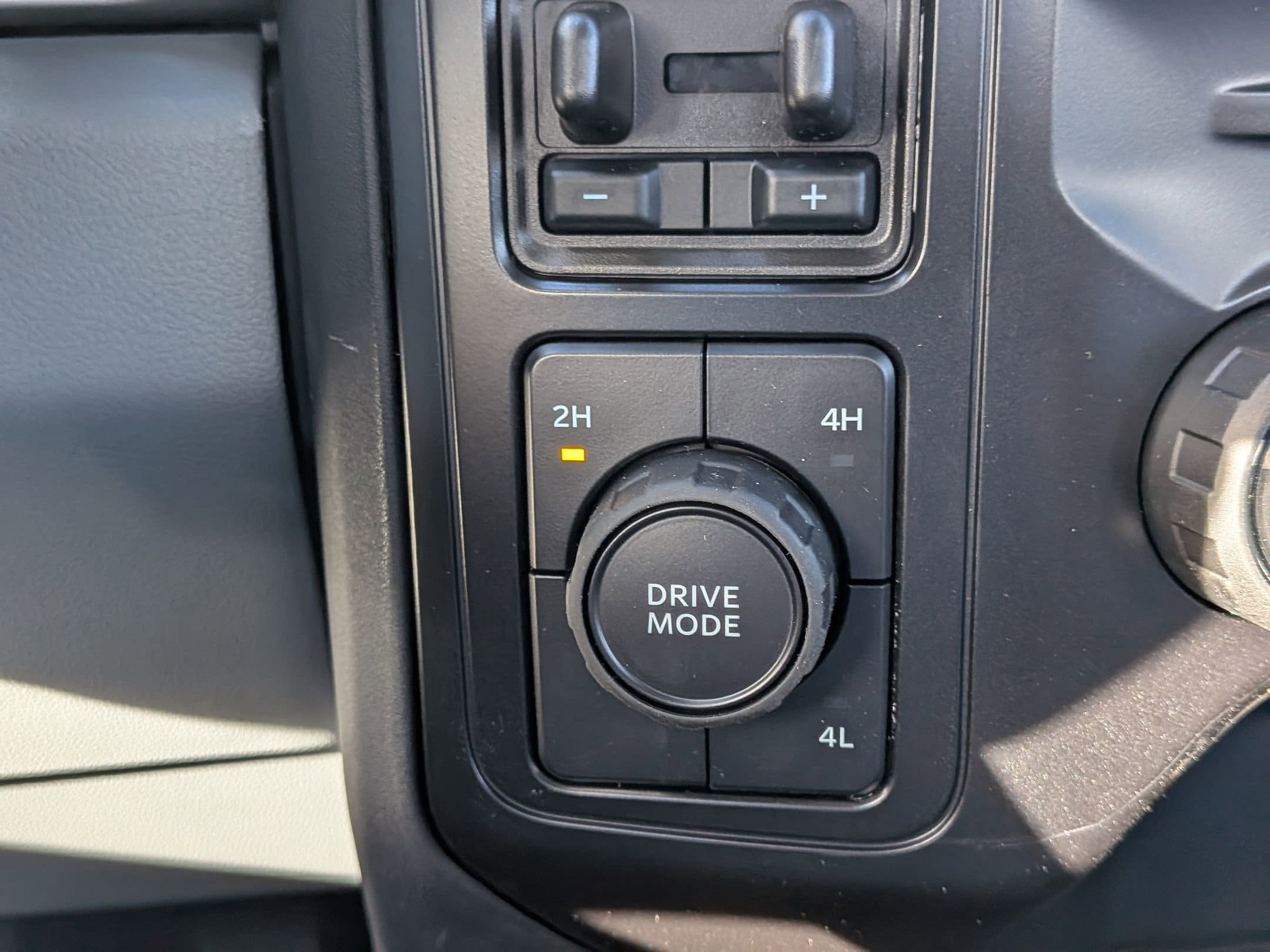 2026 FORD F-350 - Image 18