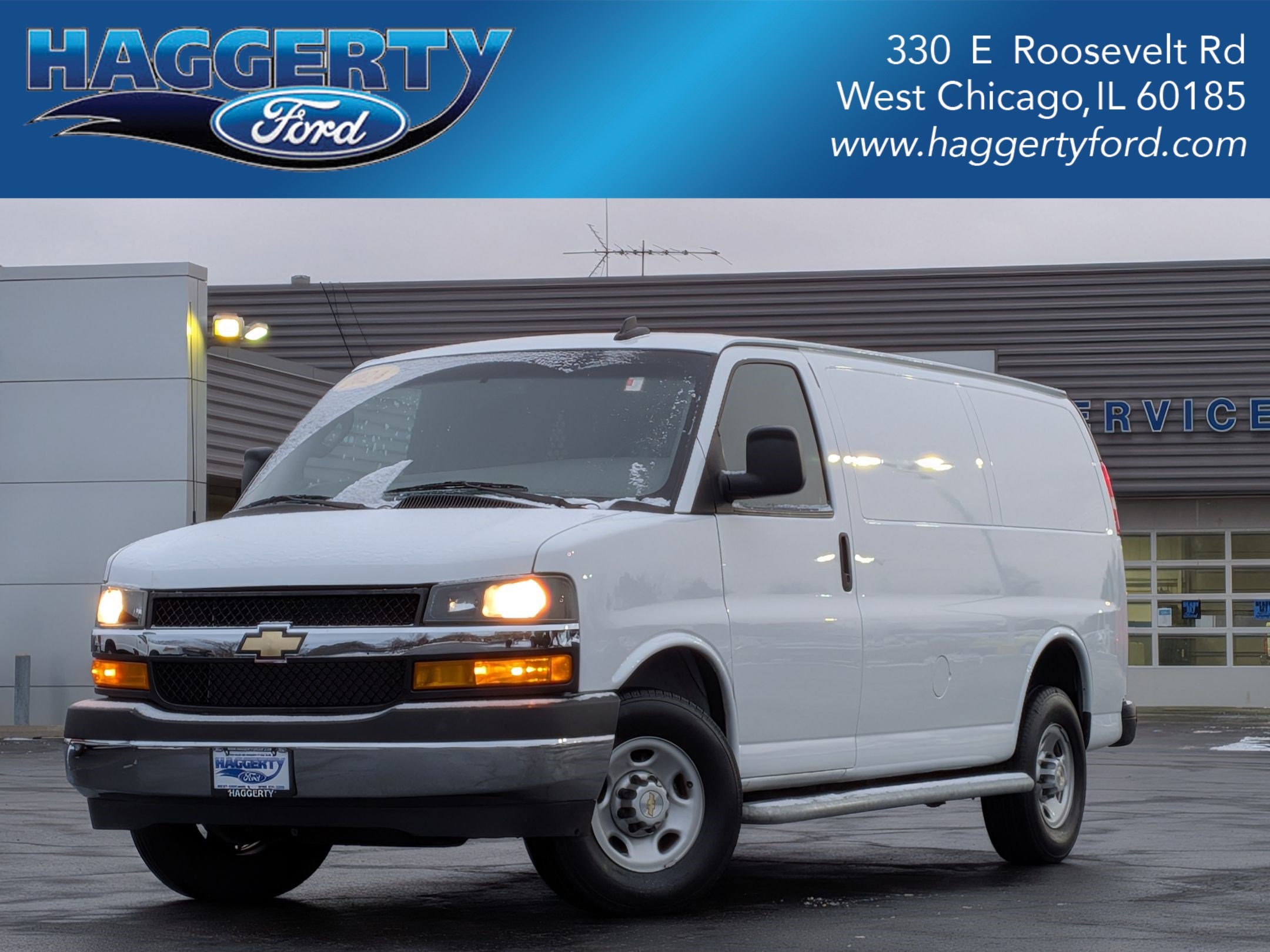 2024 Chevrolet Express Cargo Work Van's photo