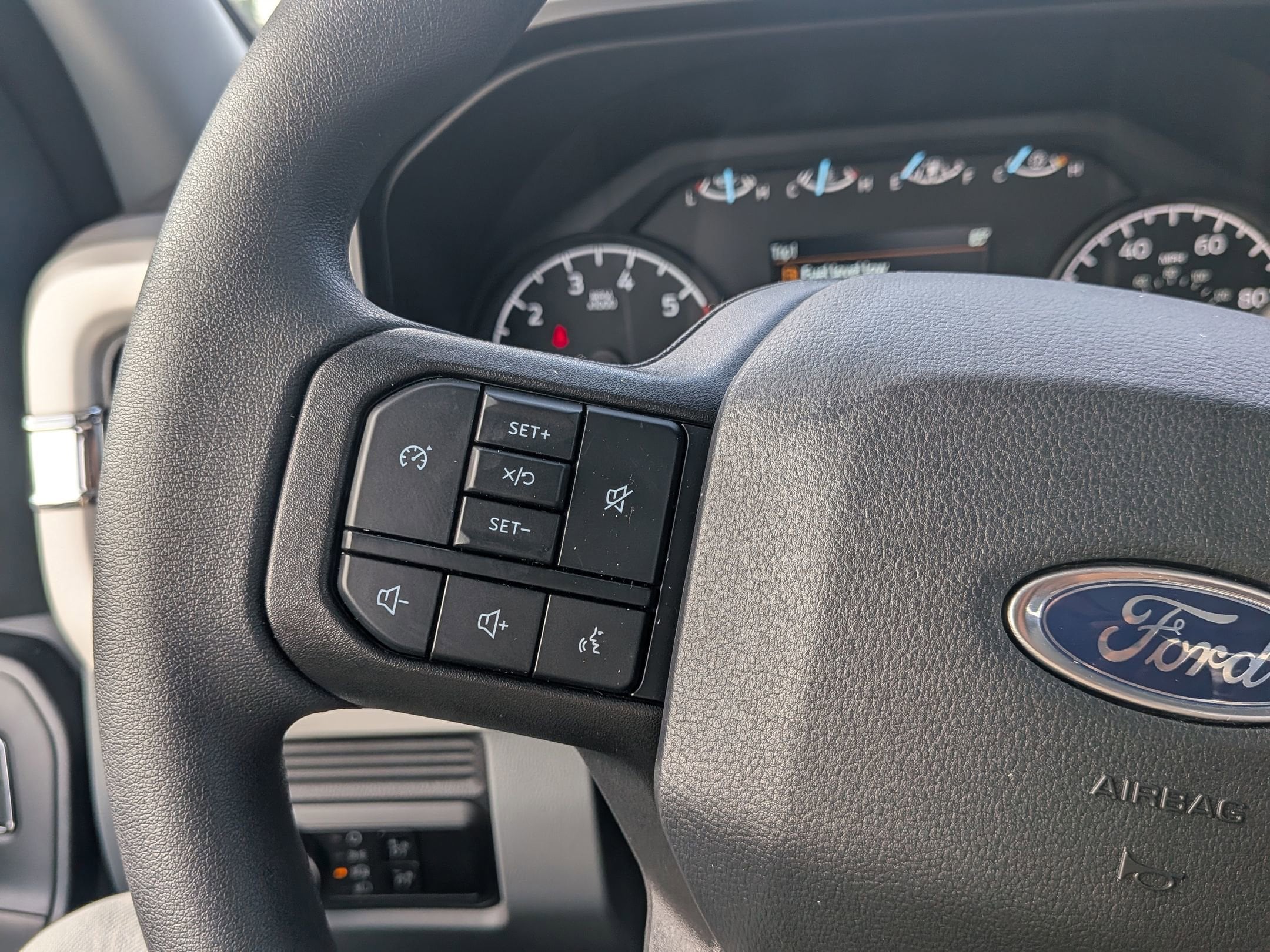 2026 FORD F-350 - Image 13