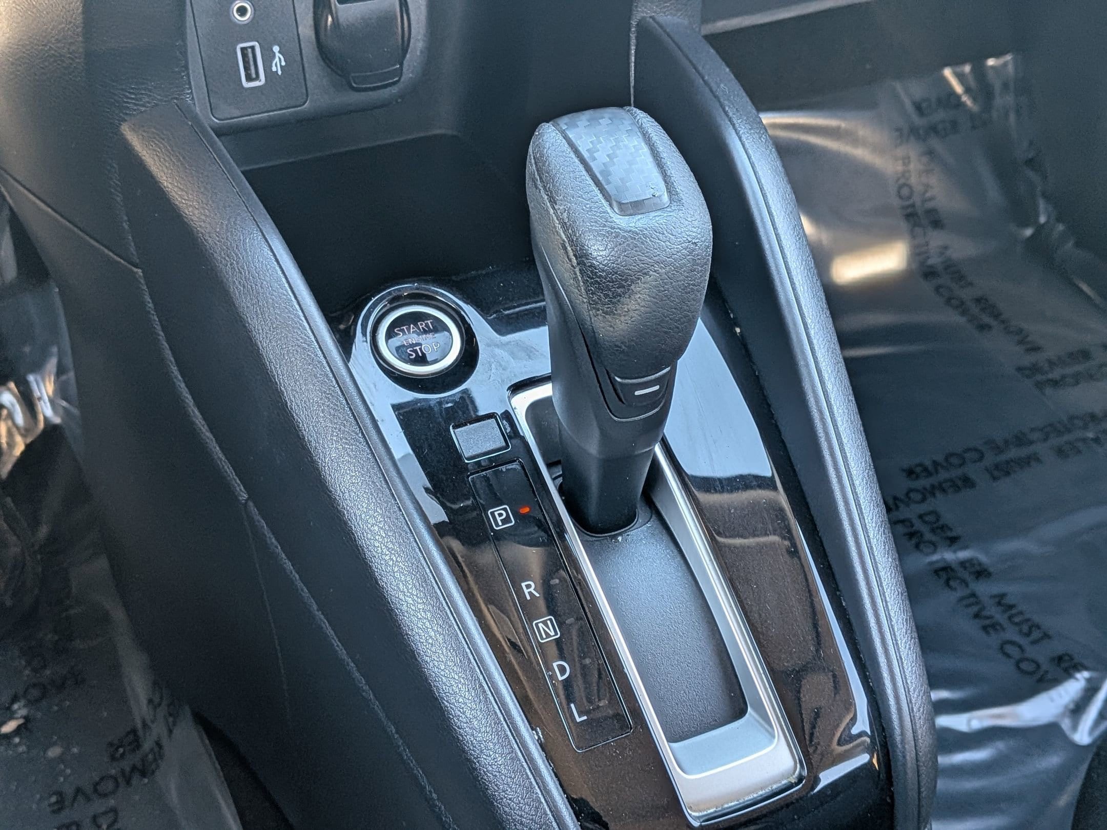 2020 NISSAN VERSA - Image 20