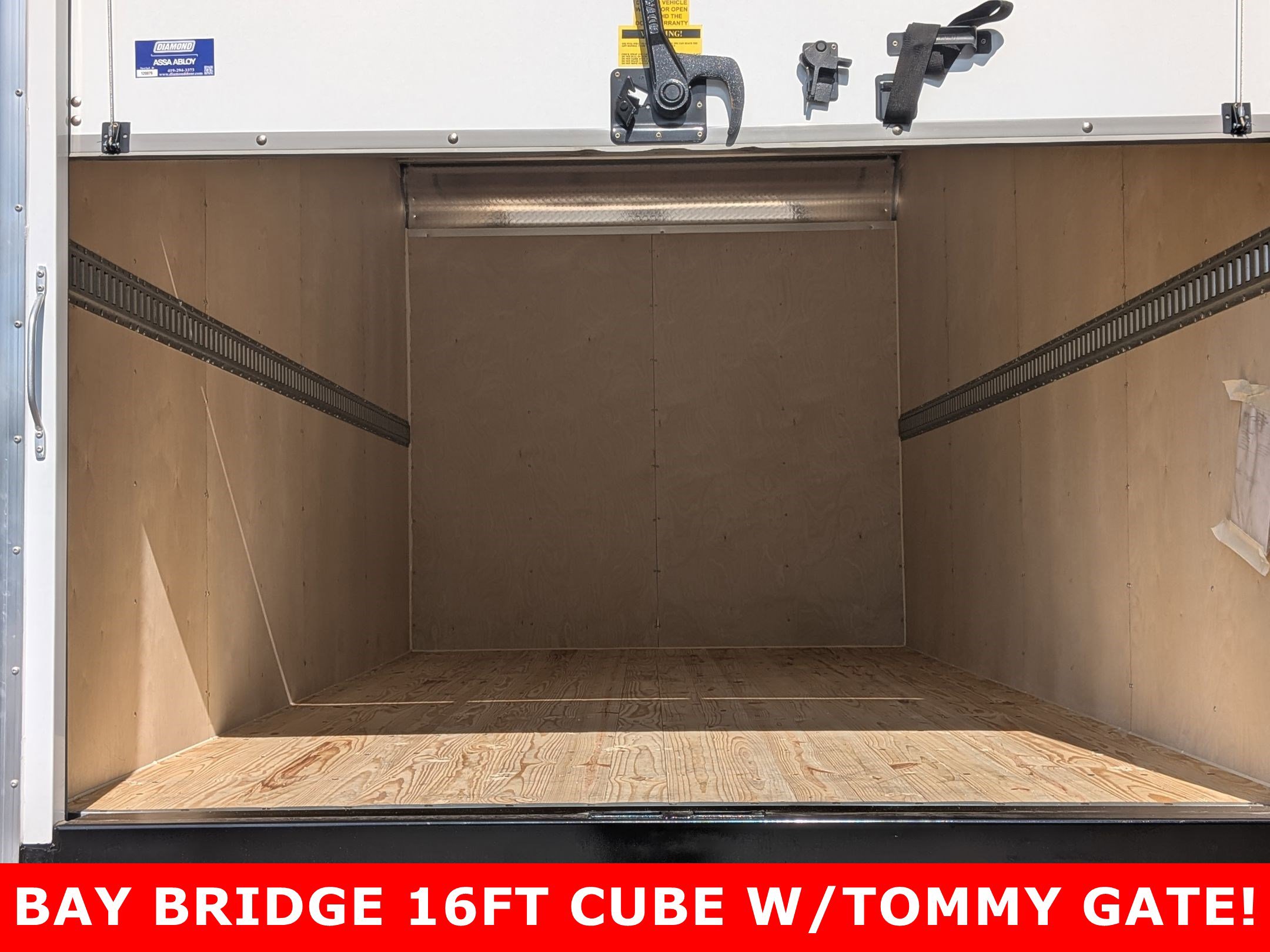 2025 FORD F-450 - Image 21