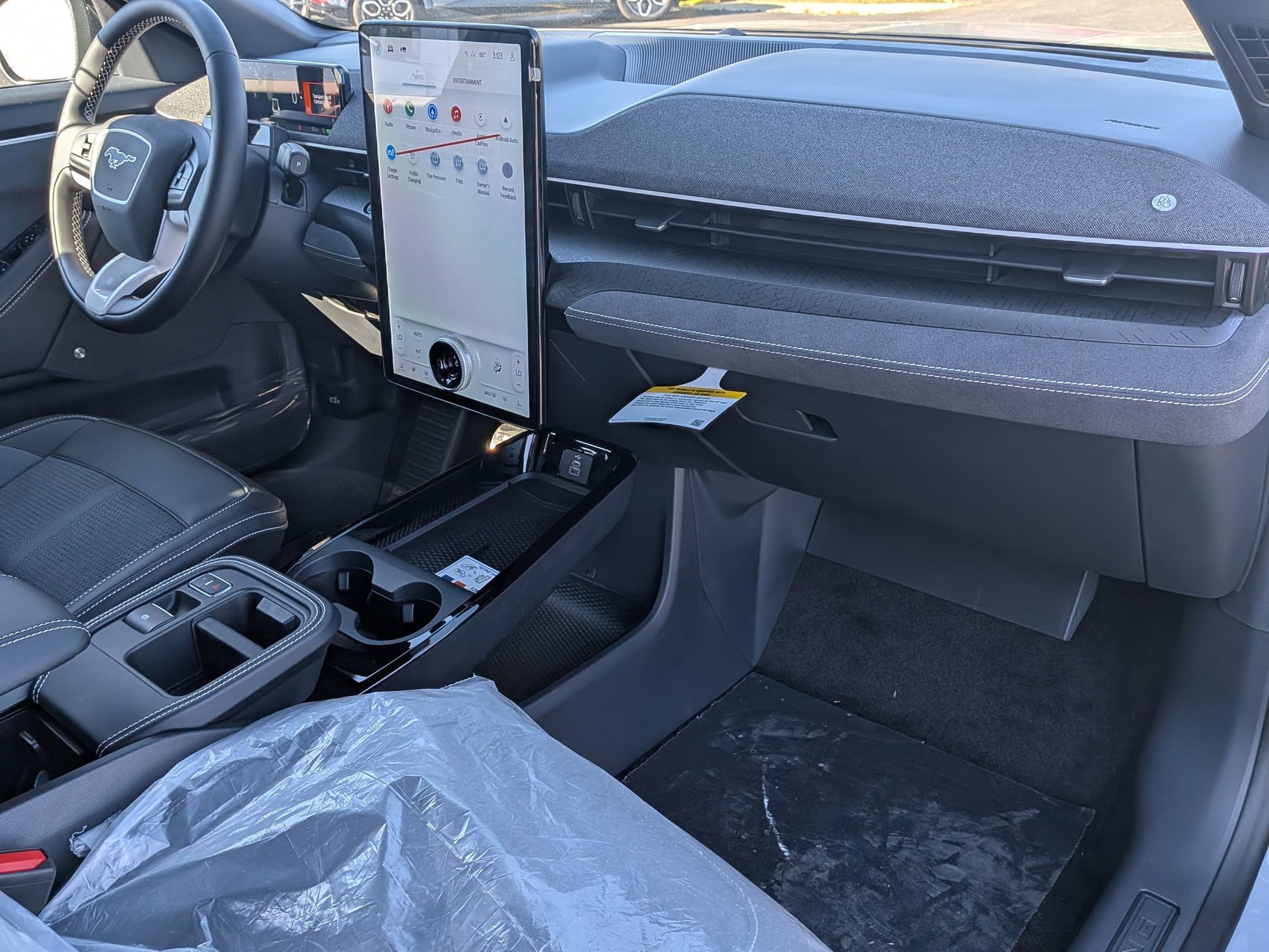 2025 FORD MUSTANG MACH-E - Image 25