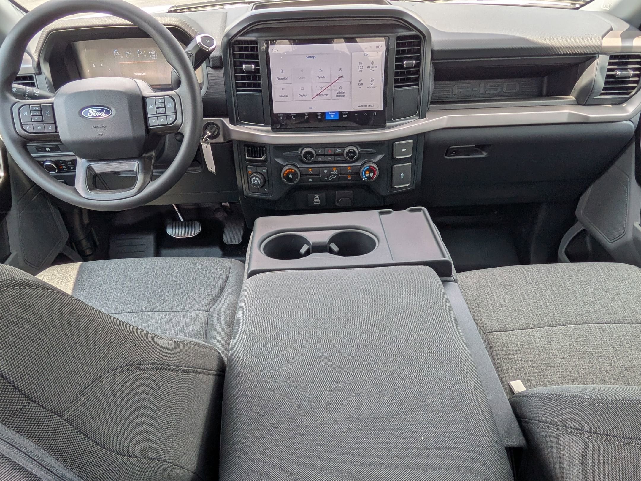 2025 FORD F-150 - Image 22