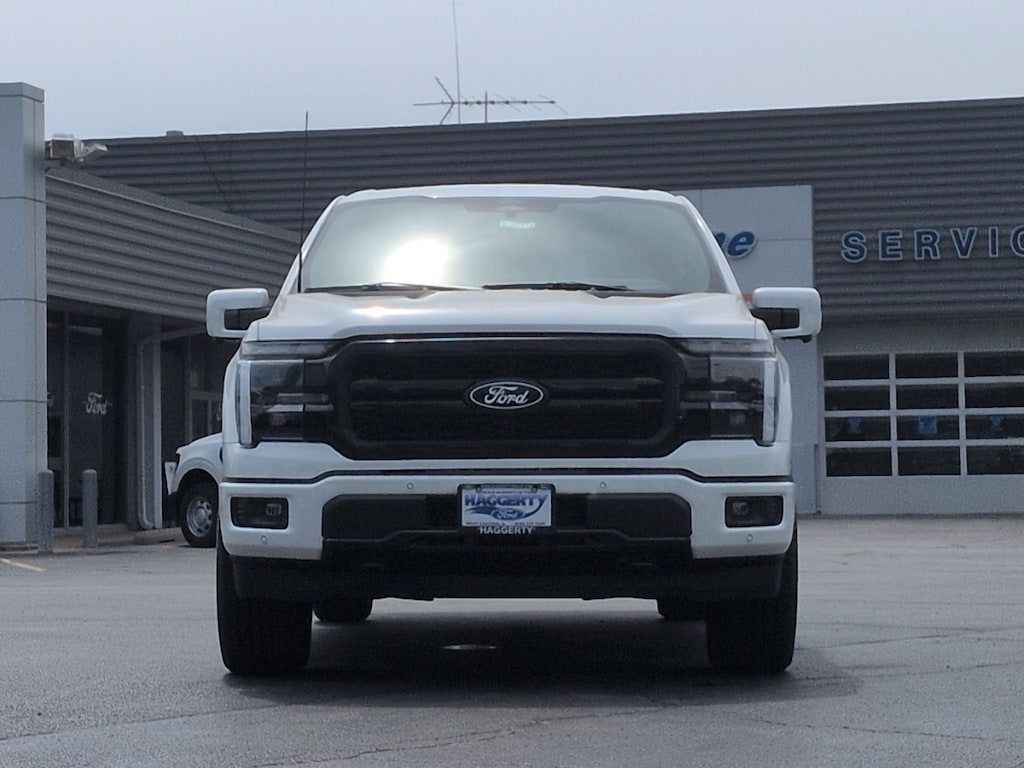 New 2026 Ford F-150 LARIAT 4WD SuperCrew 5.5 Box