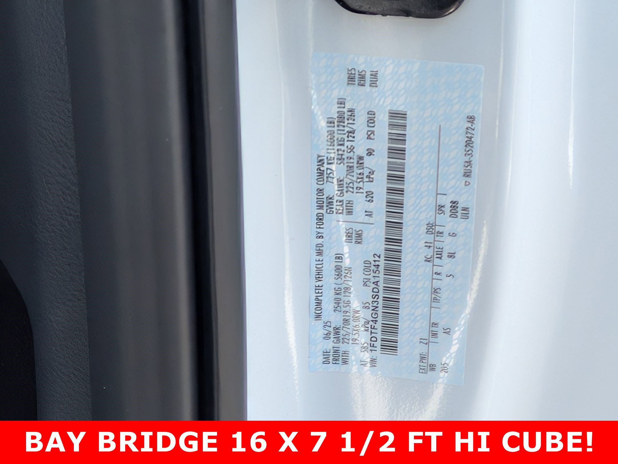 2025 FORD F-450 - Image 28