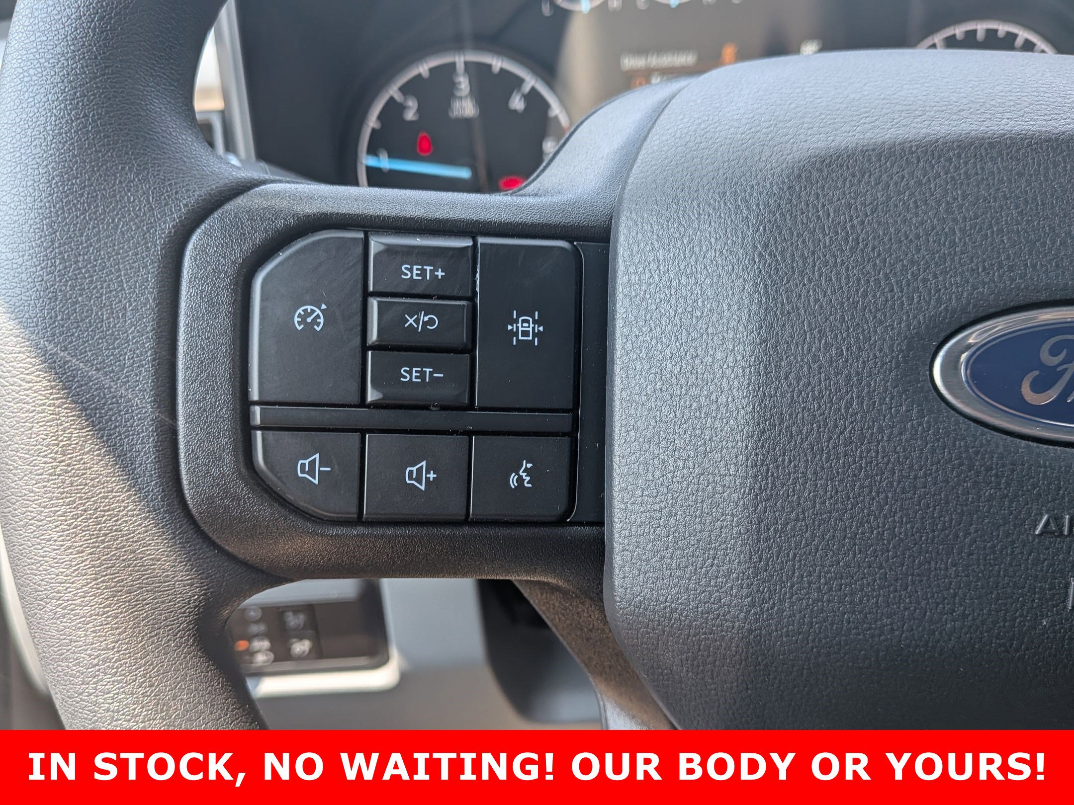 2025 FORD F-450 - Image 11