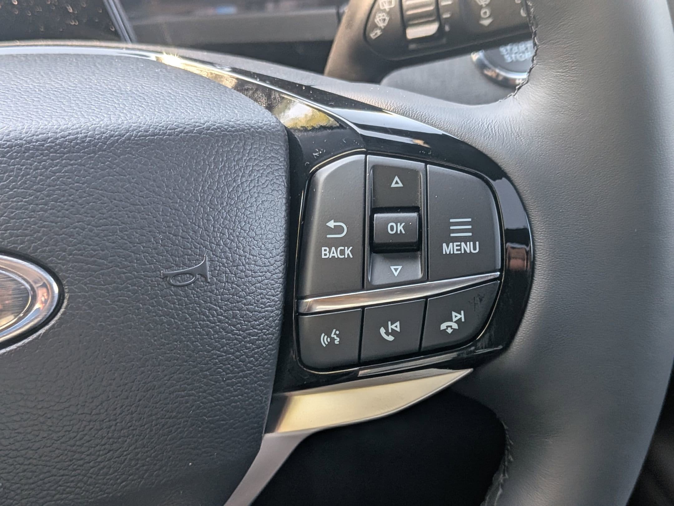 2025 FORD EXPLORER - Image 16